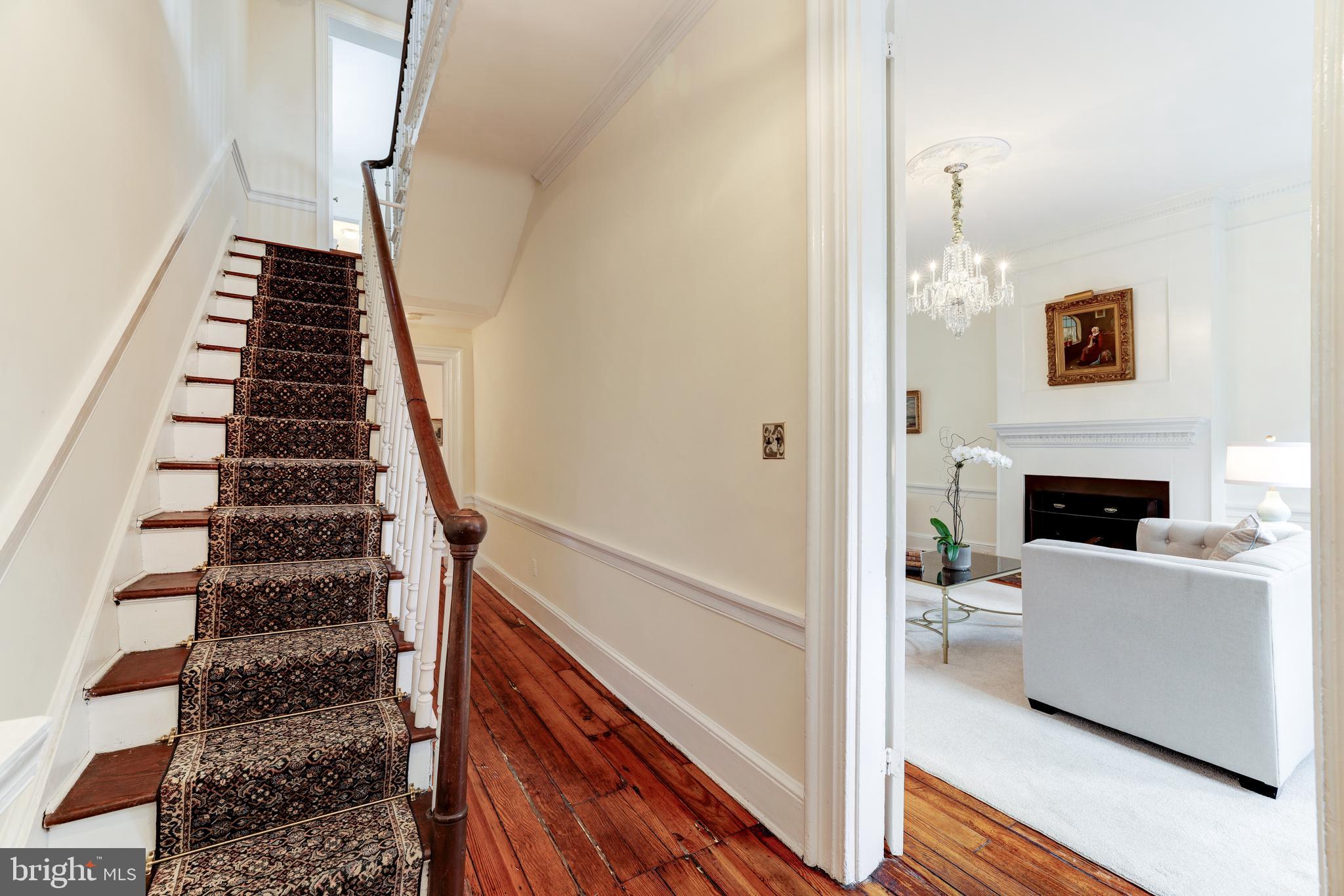 OLD TOWN ALEXANDRIA - Residential