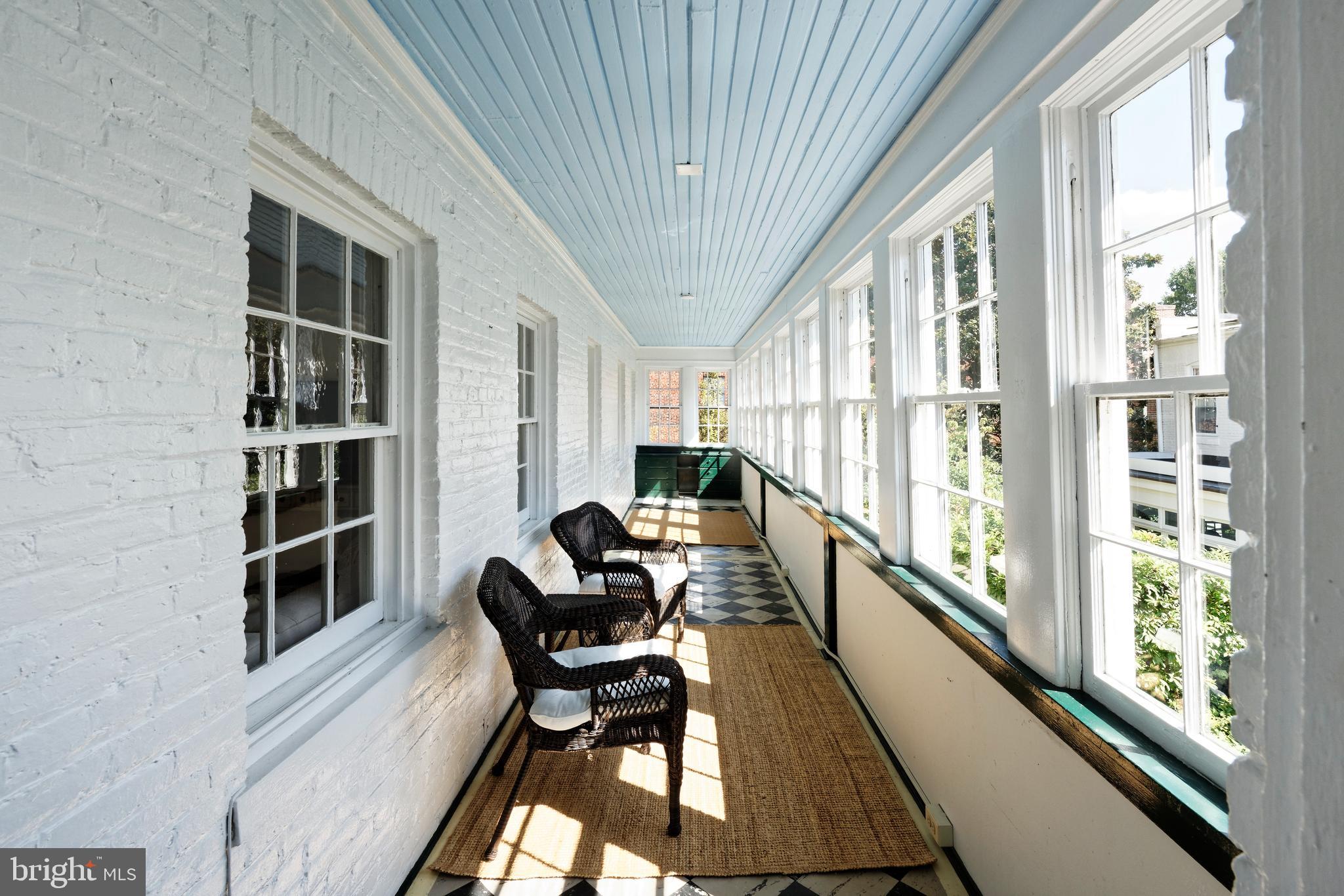 OLD TOWN ALEXANDRIA - Residential