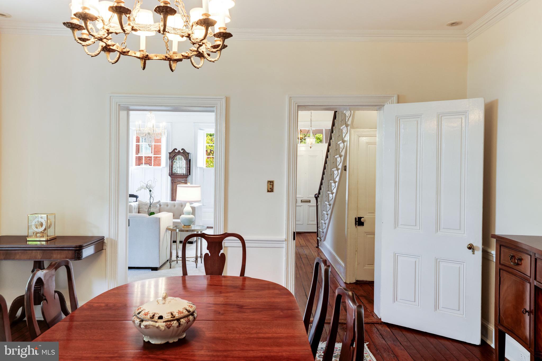 OLD TOWN ALEXANDRIA - Residential