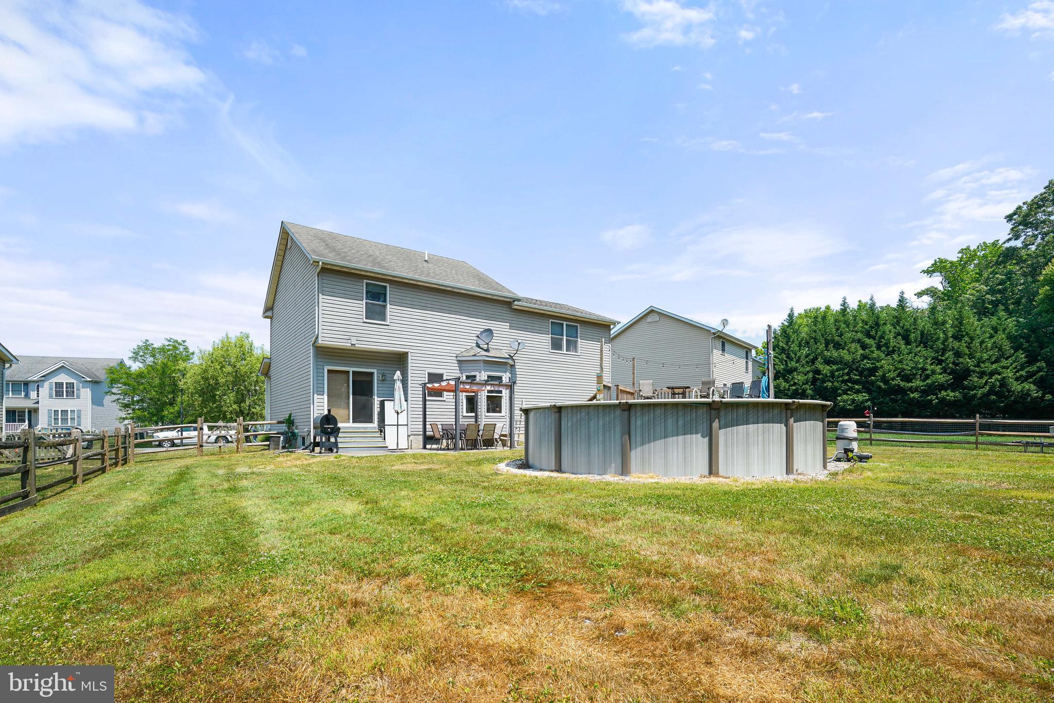 KENSINGTON COURTS - Residential