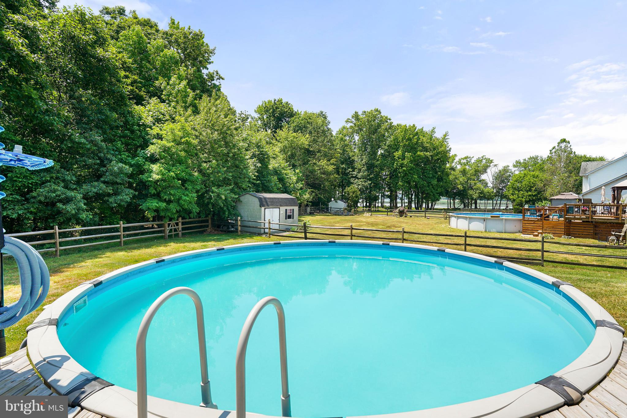 KENSINGTON COURTS - Residential