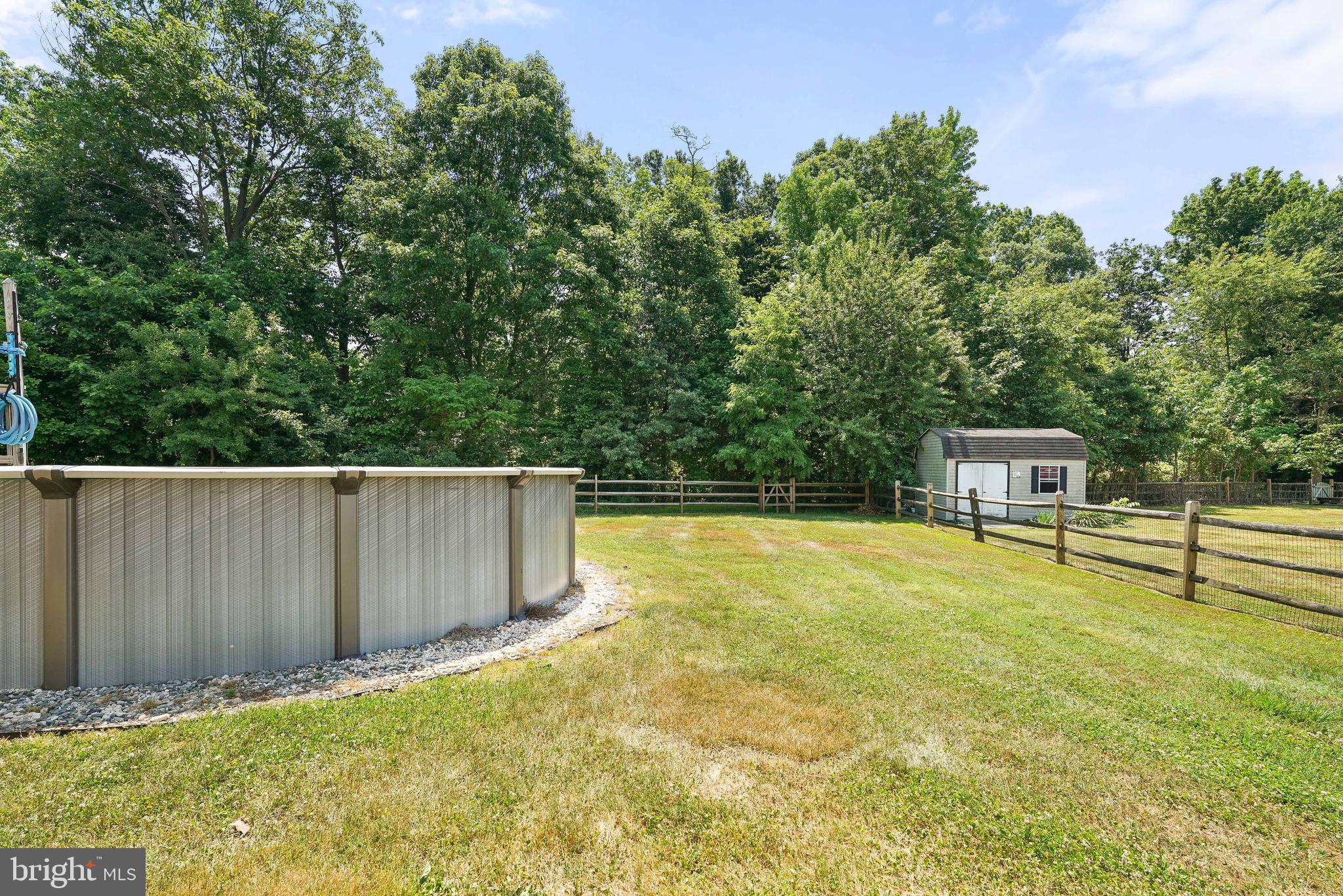 KENSINGTON COURTS - Residential