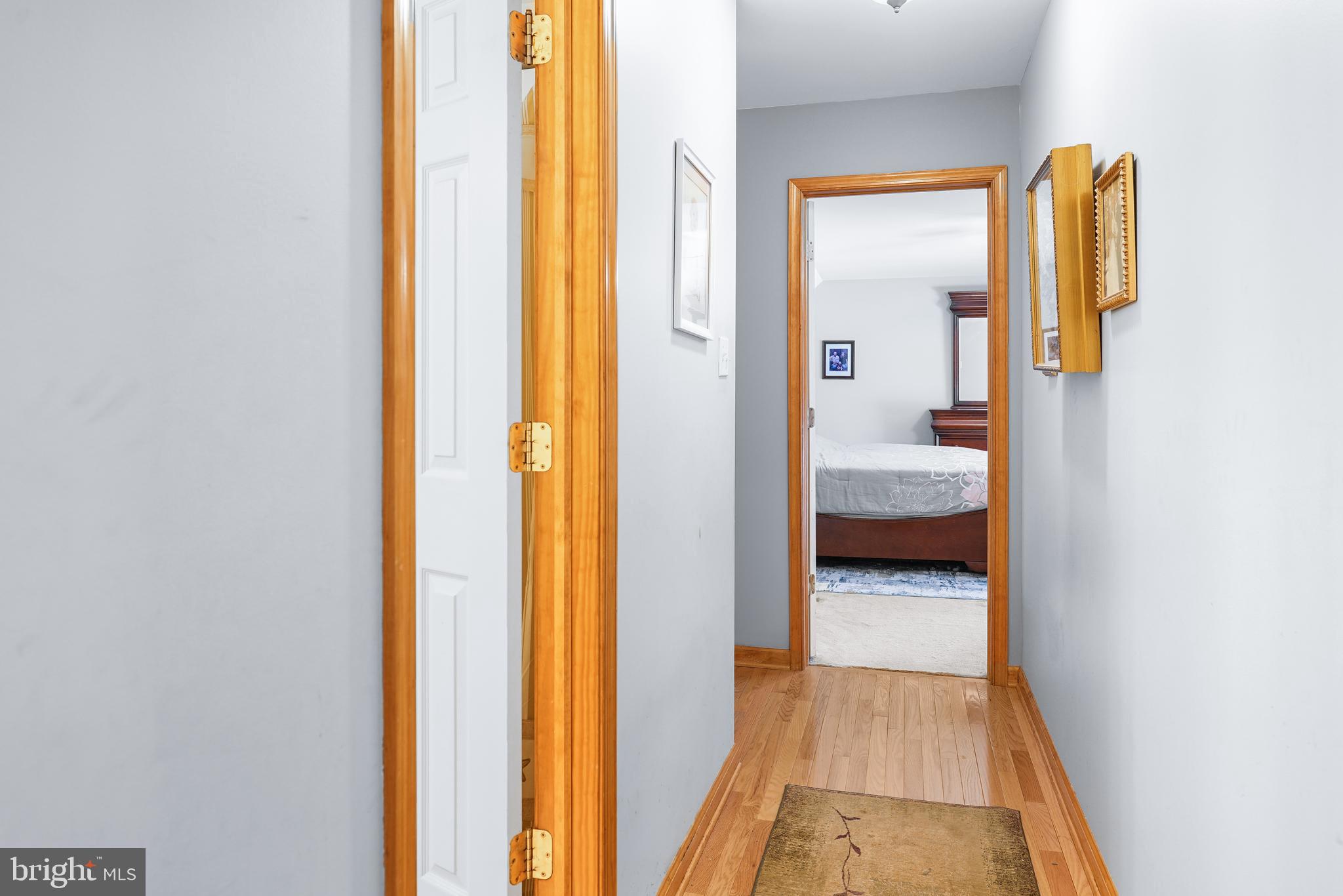 KENSINGTON COURTS - Residential