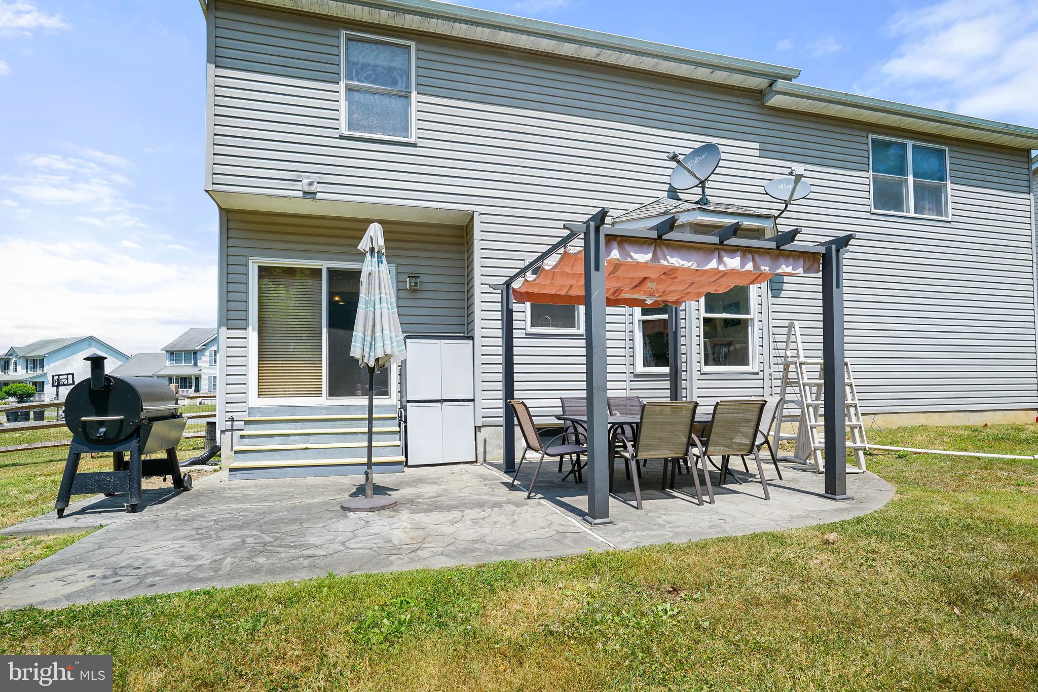 KENSINGTON COURTS - Residential