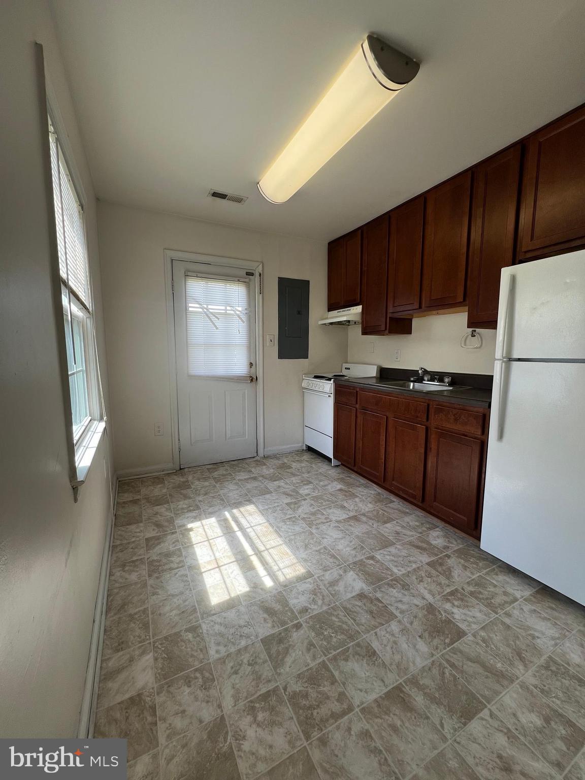 DUCLOS - Residential Lease