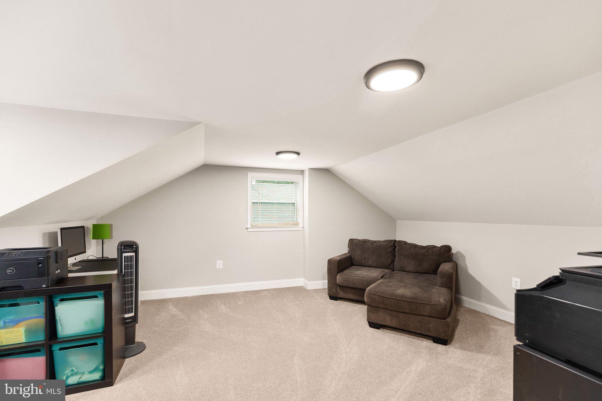 DULANEY HILLS - Residential