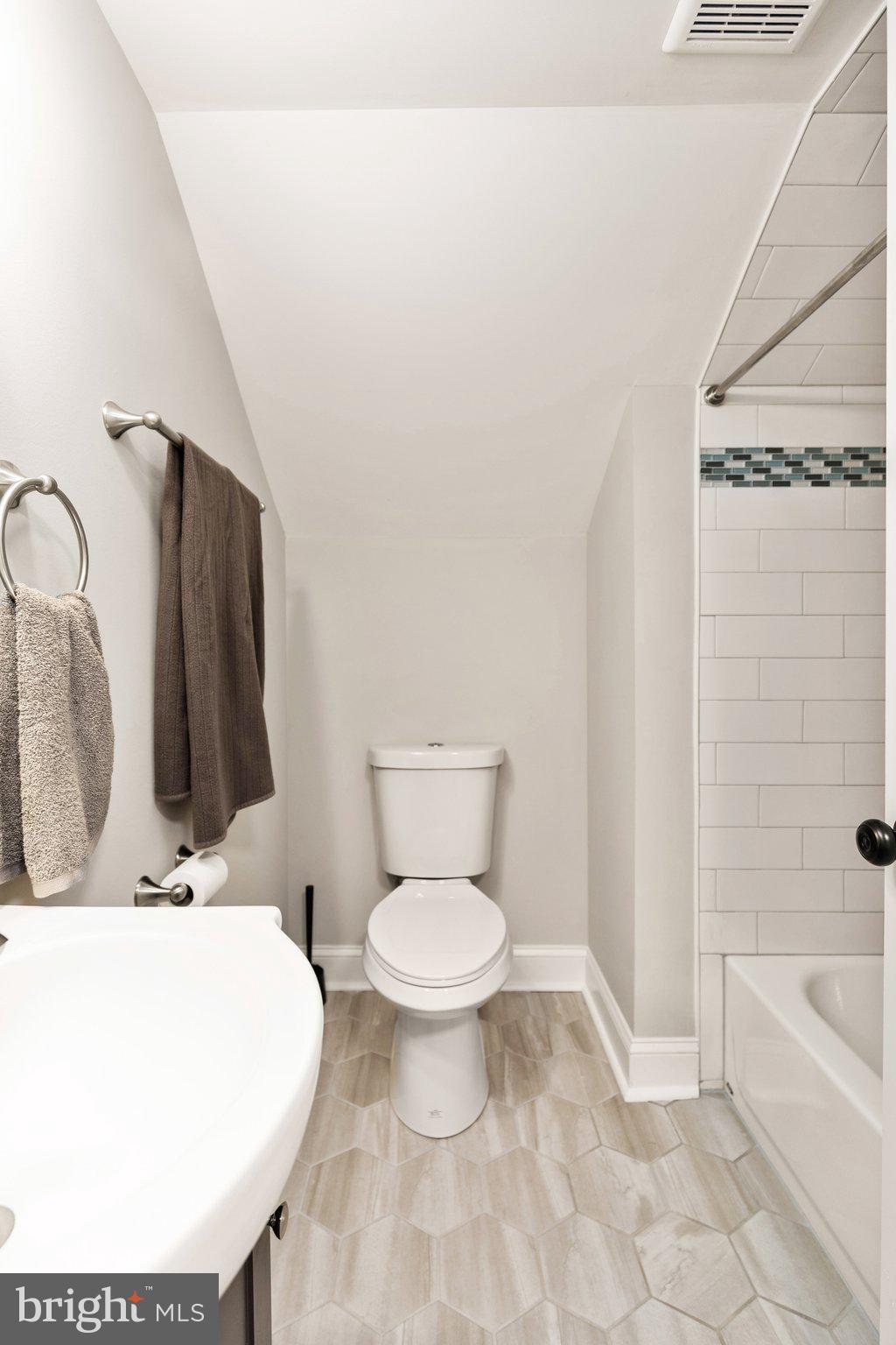 DULANEY HILLS - Residential