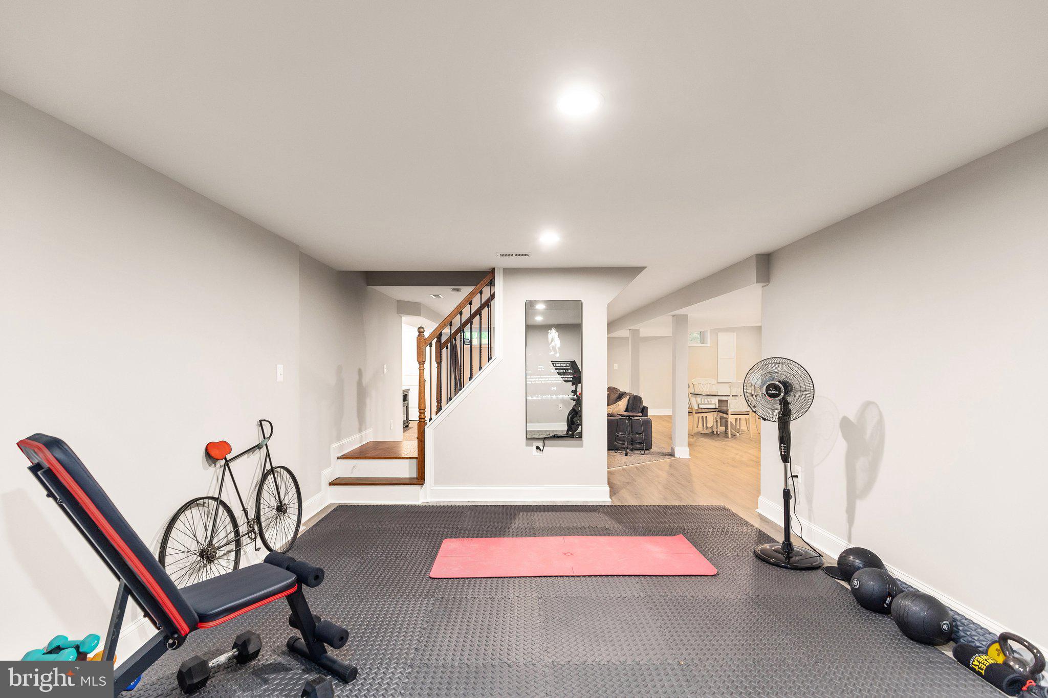 DULANEY HILLS - Residential