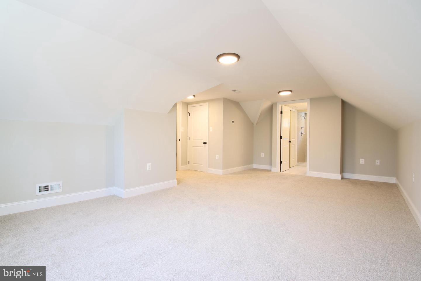 DULANEY HILLS - Residential