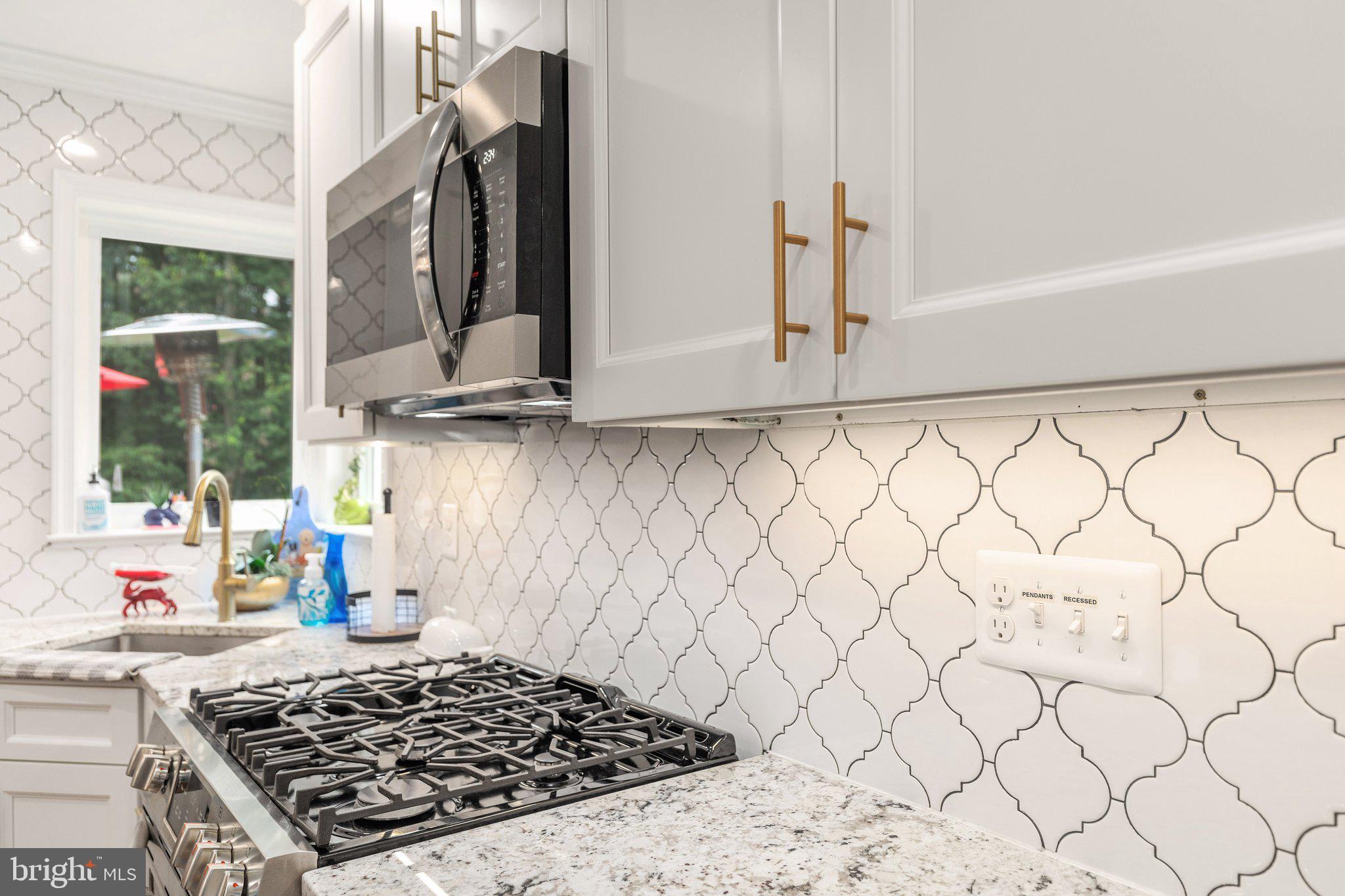 DULANEY HILLS - Residential