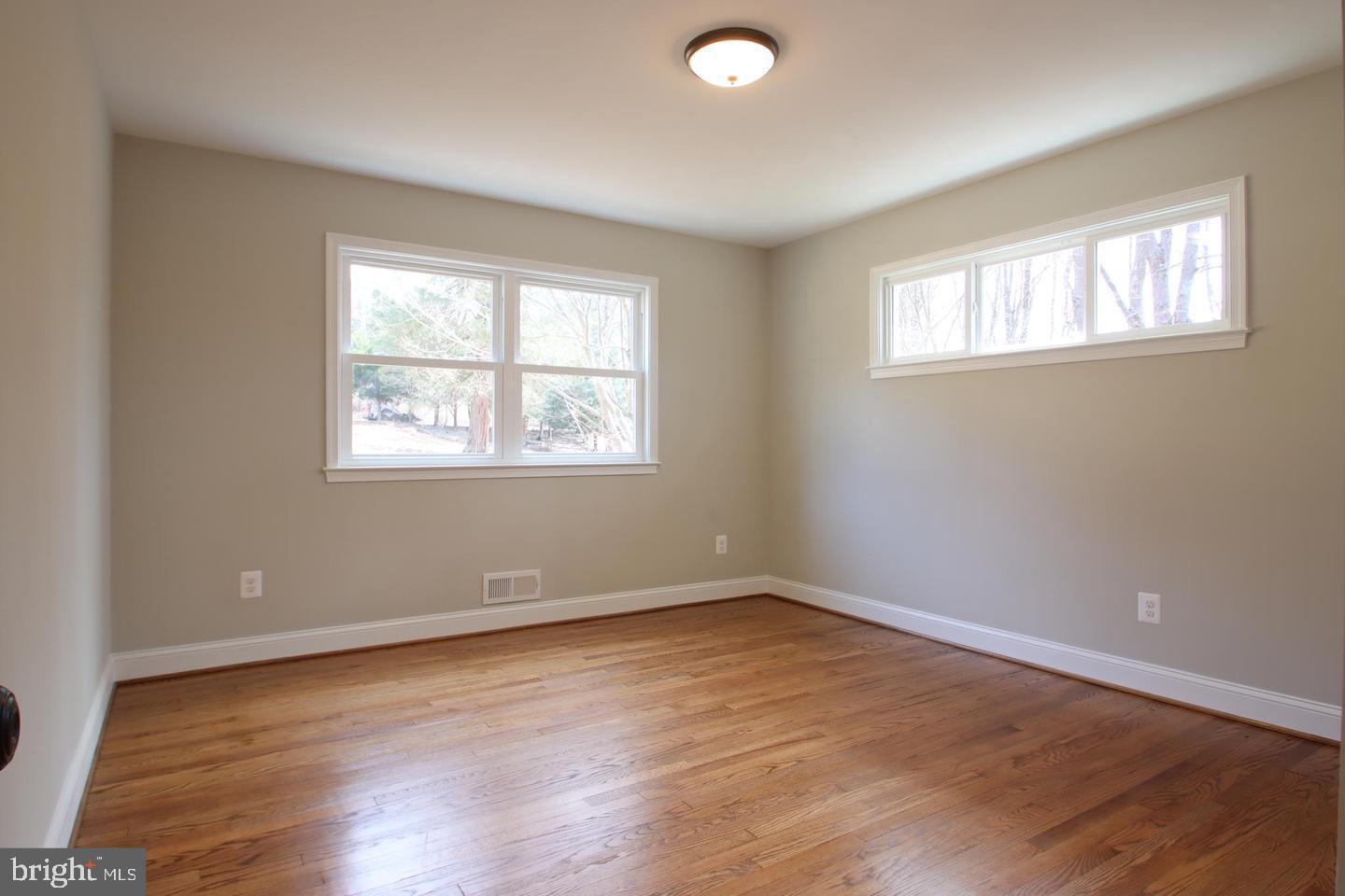 DULANEY HILLS - Residential