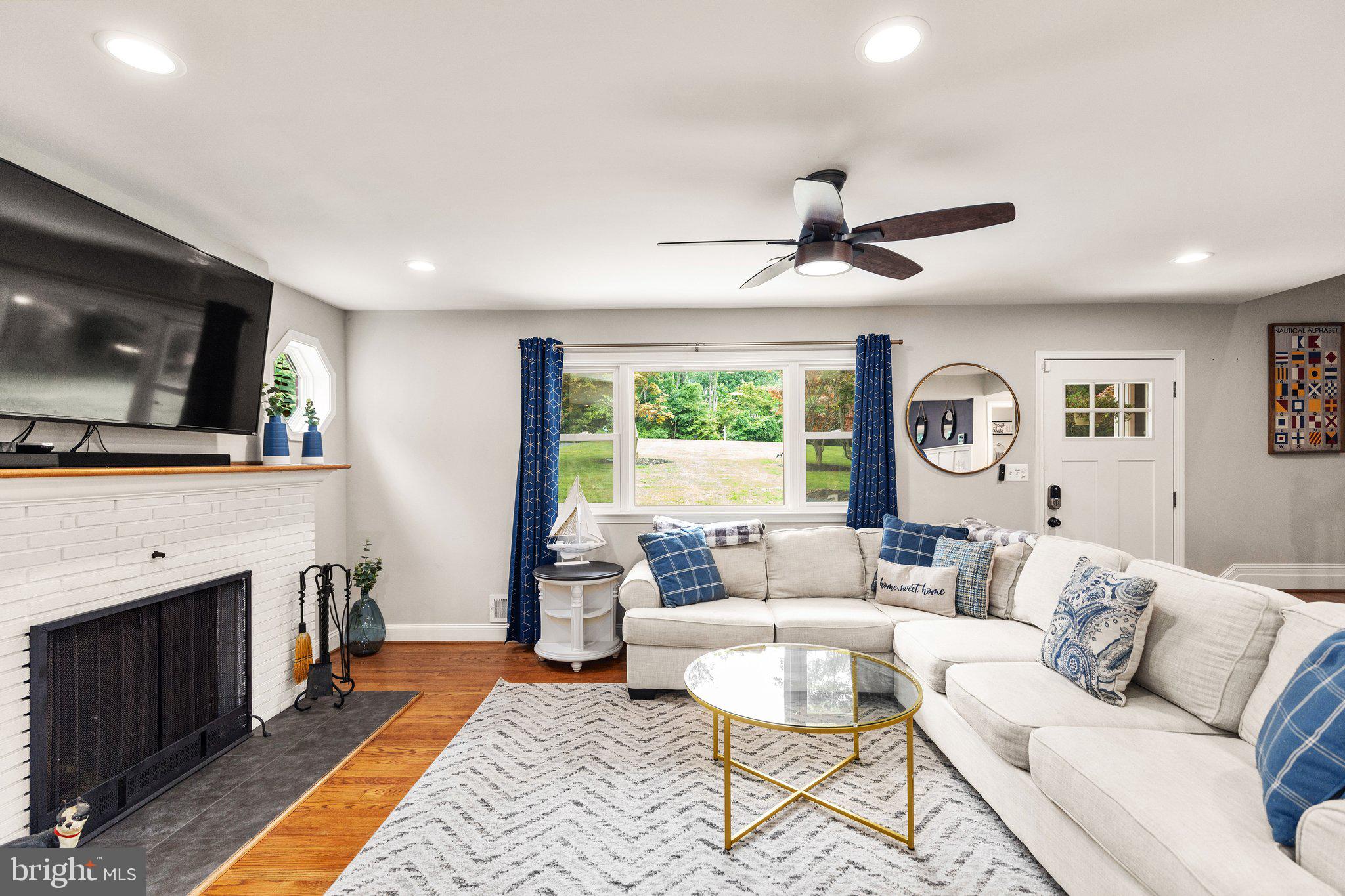 DULANEY HILLS - Residential