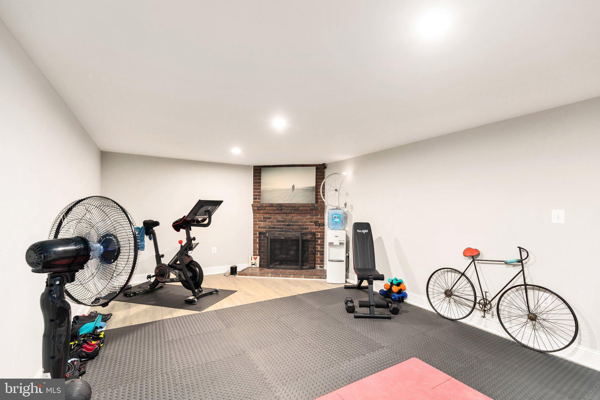 DULANEY HILLS - Residential