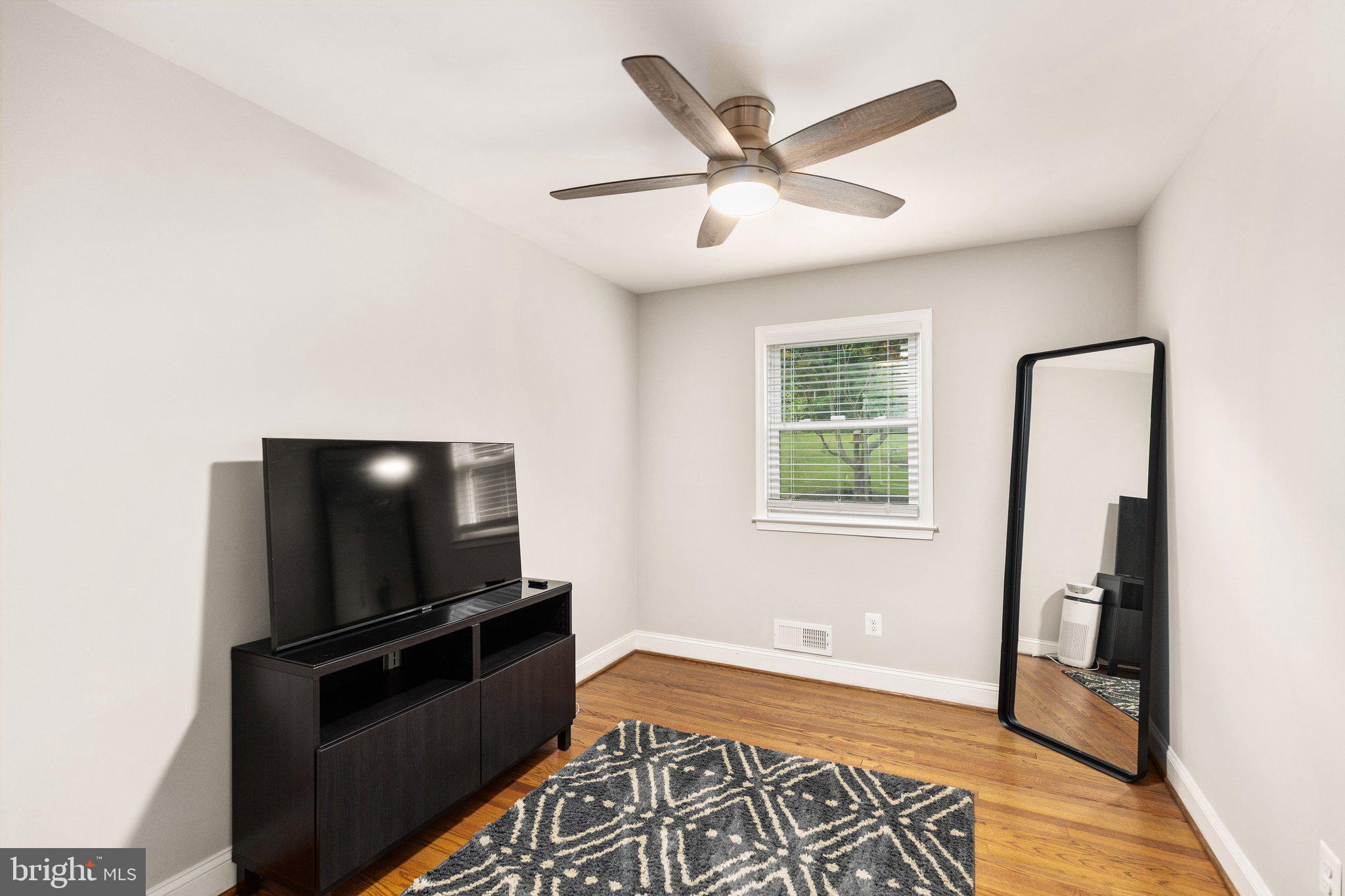 DULANEY HILLS - Residential