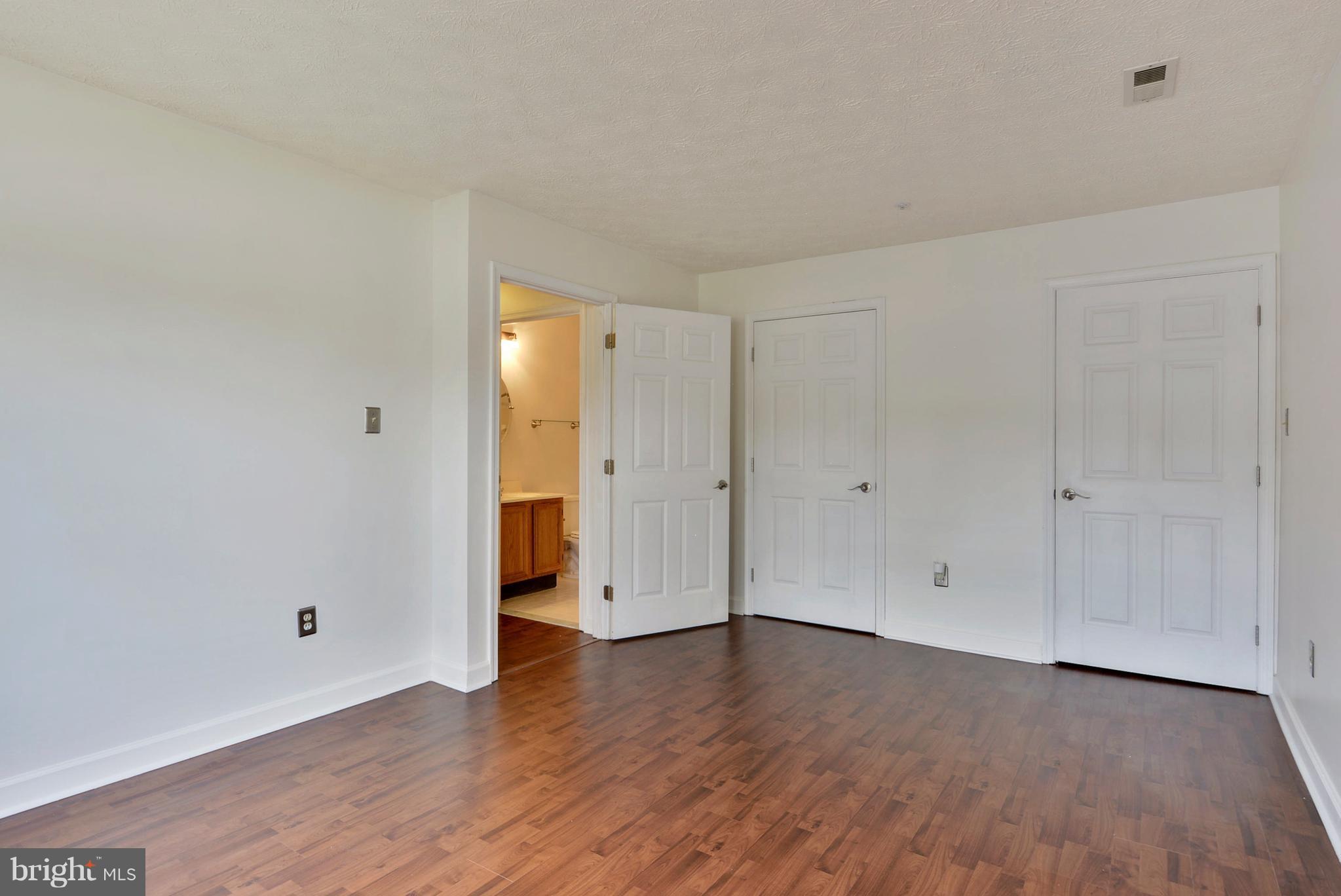 PINEY ORCHARD - Residential