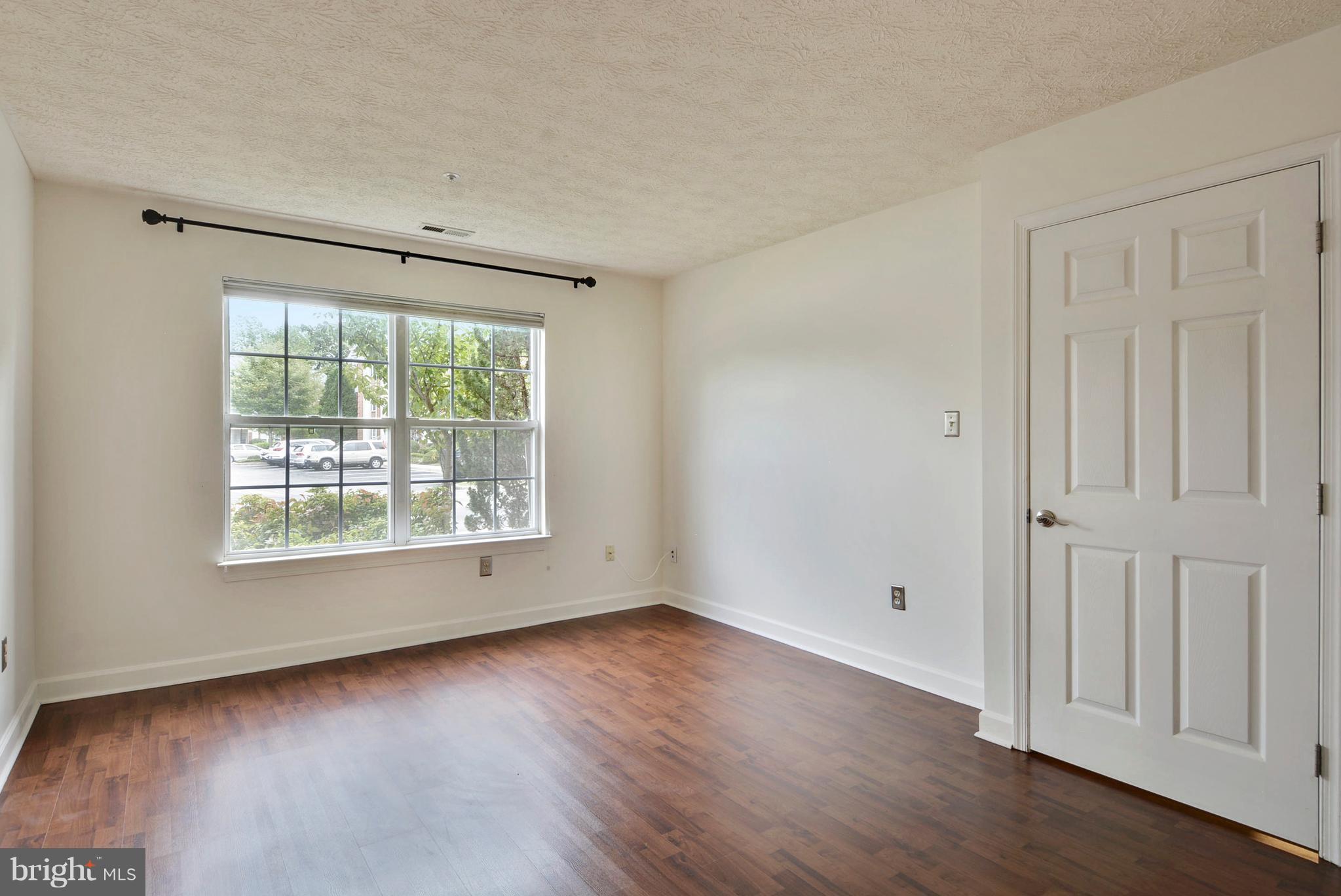 PINEY ORCHARD - Residential