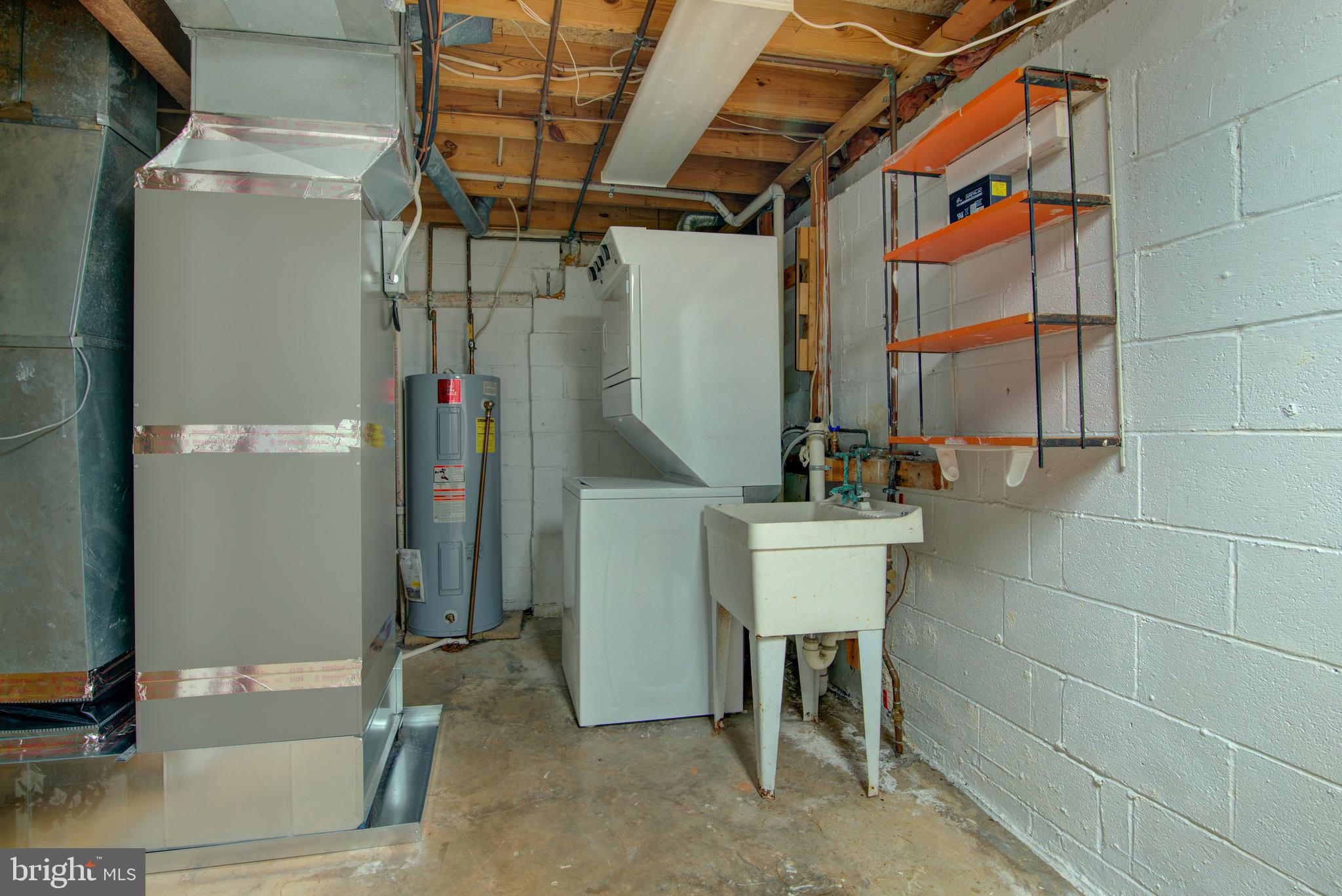 BIRCHFIELD WOODS - Residential