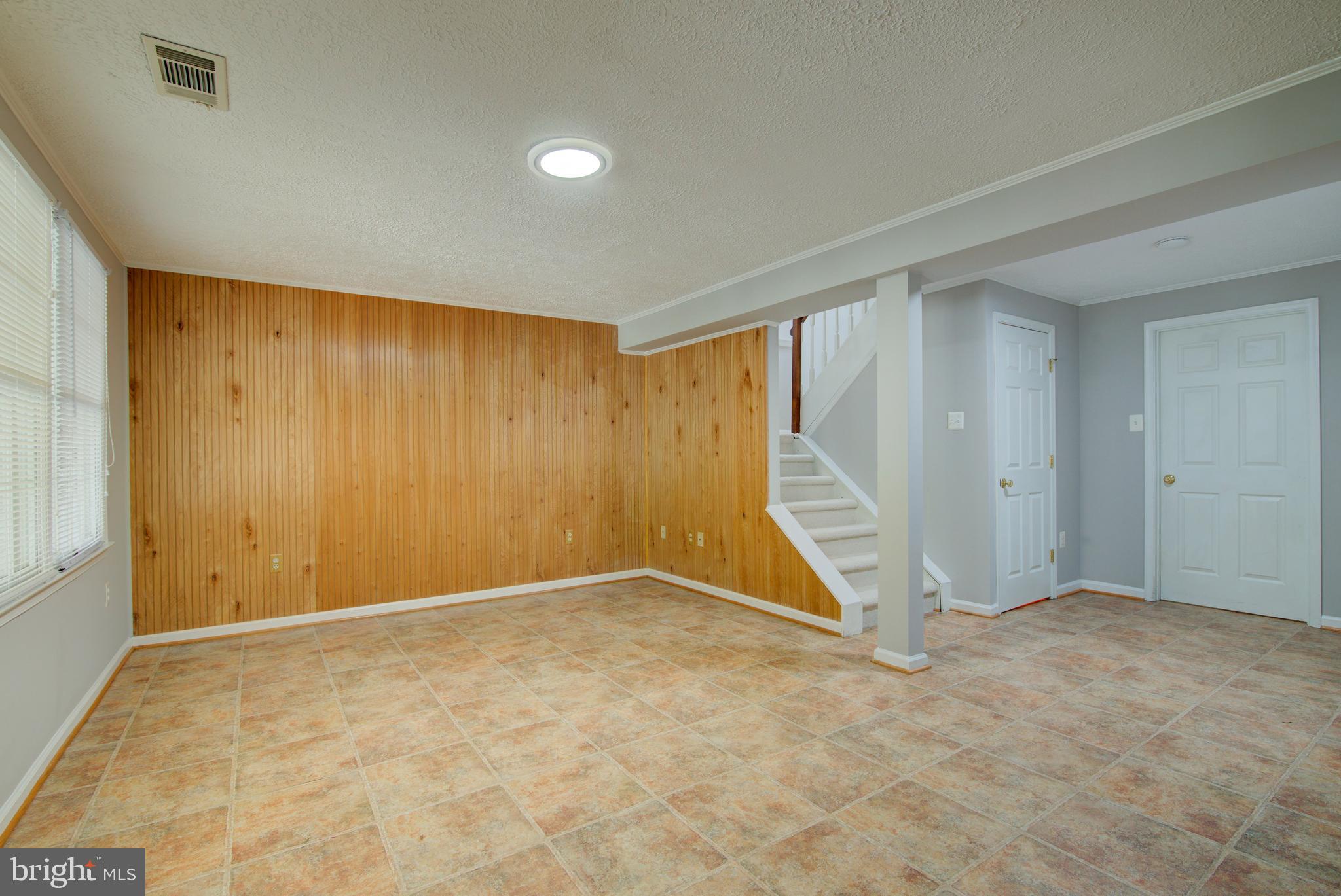 BIRCHFIELD WOODS - Residential