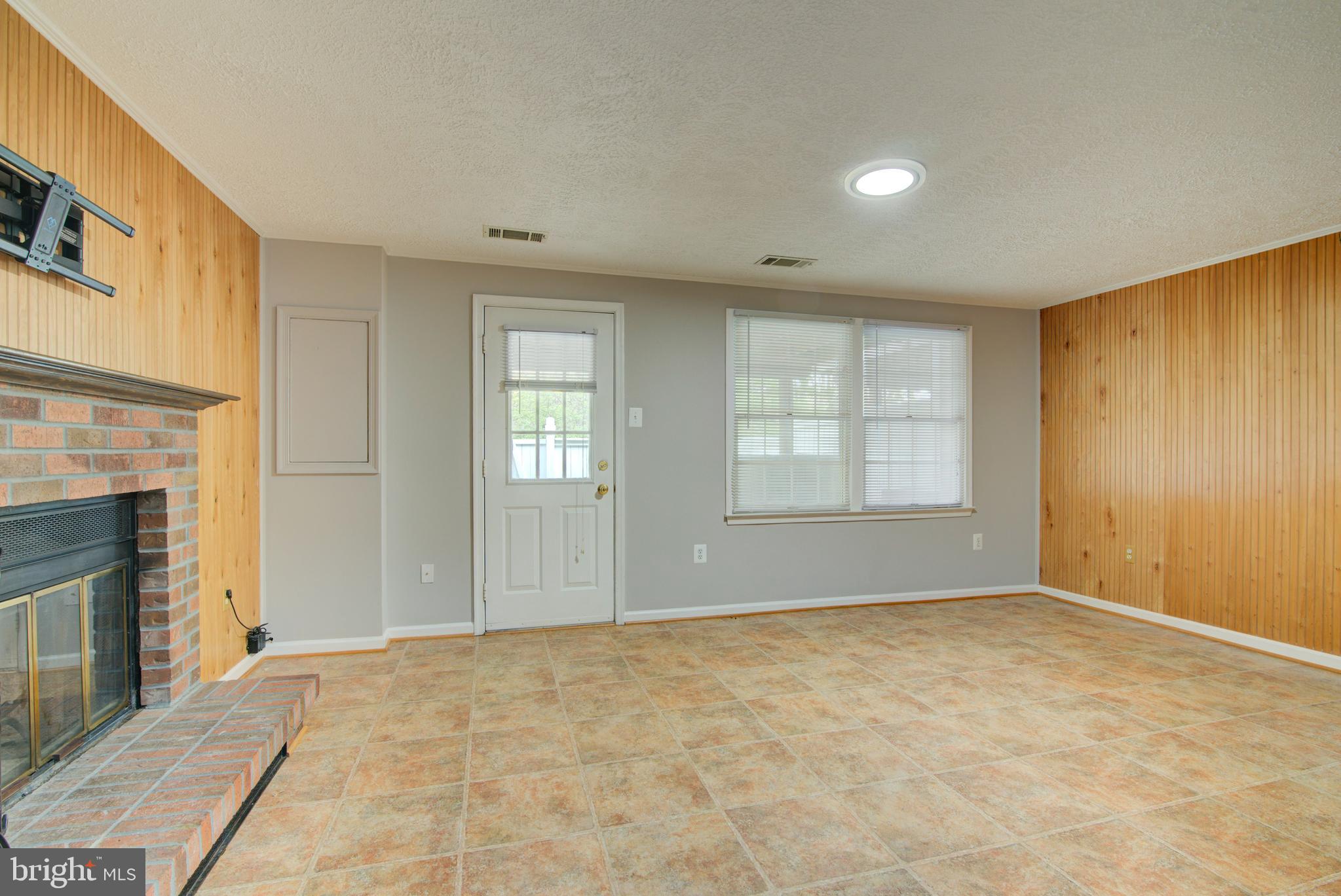 BIRCHFIELD WOODS - Residential