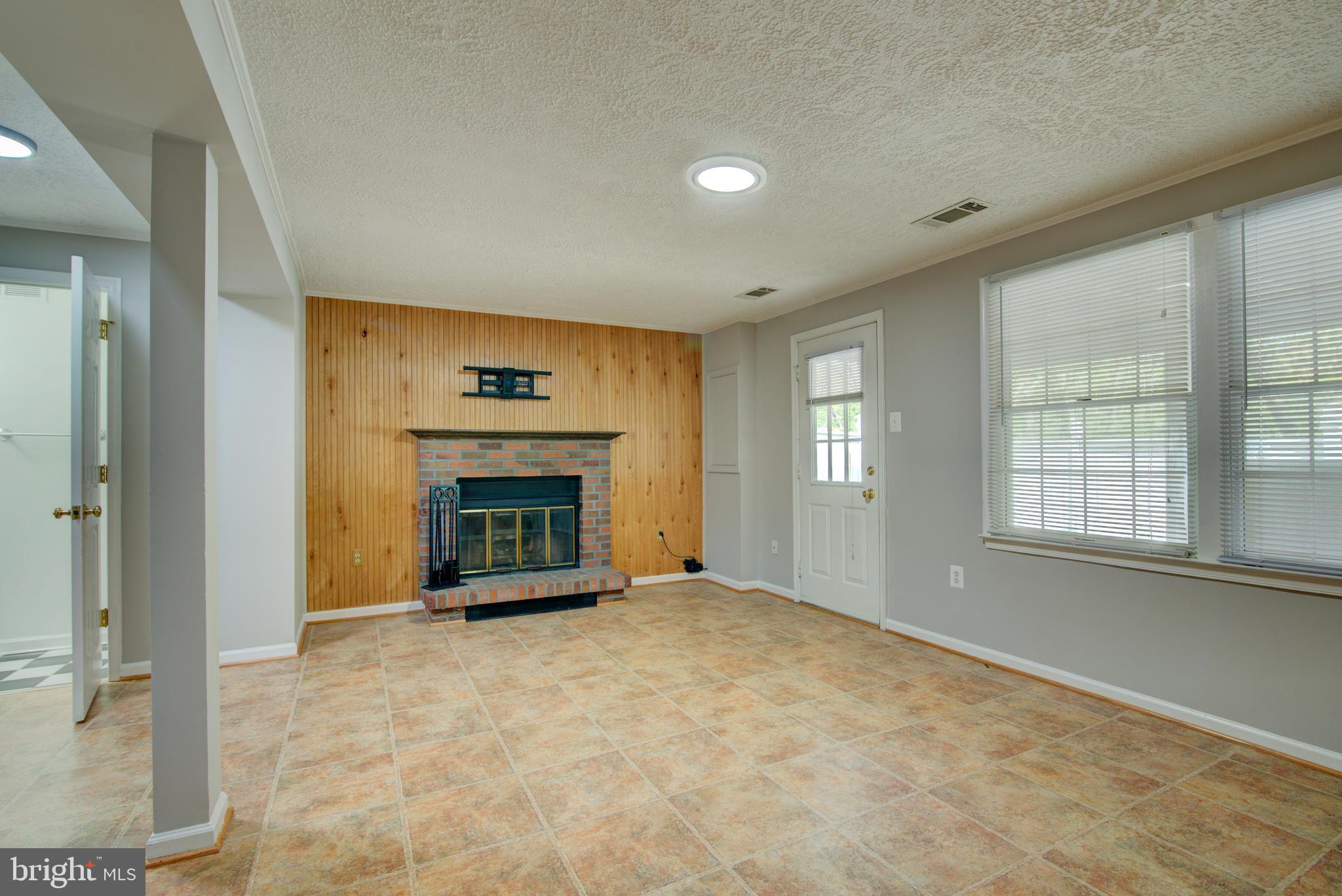 BIRCHFIELD WOODS - Residential