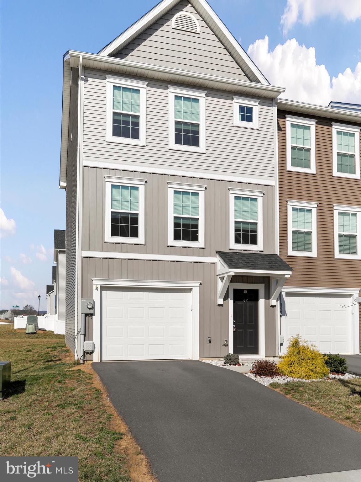 BRIDLE CREEK - Residential