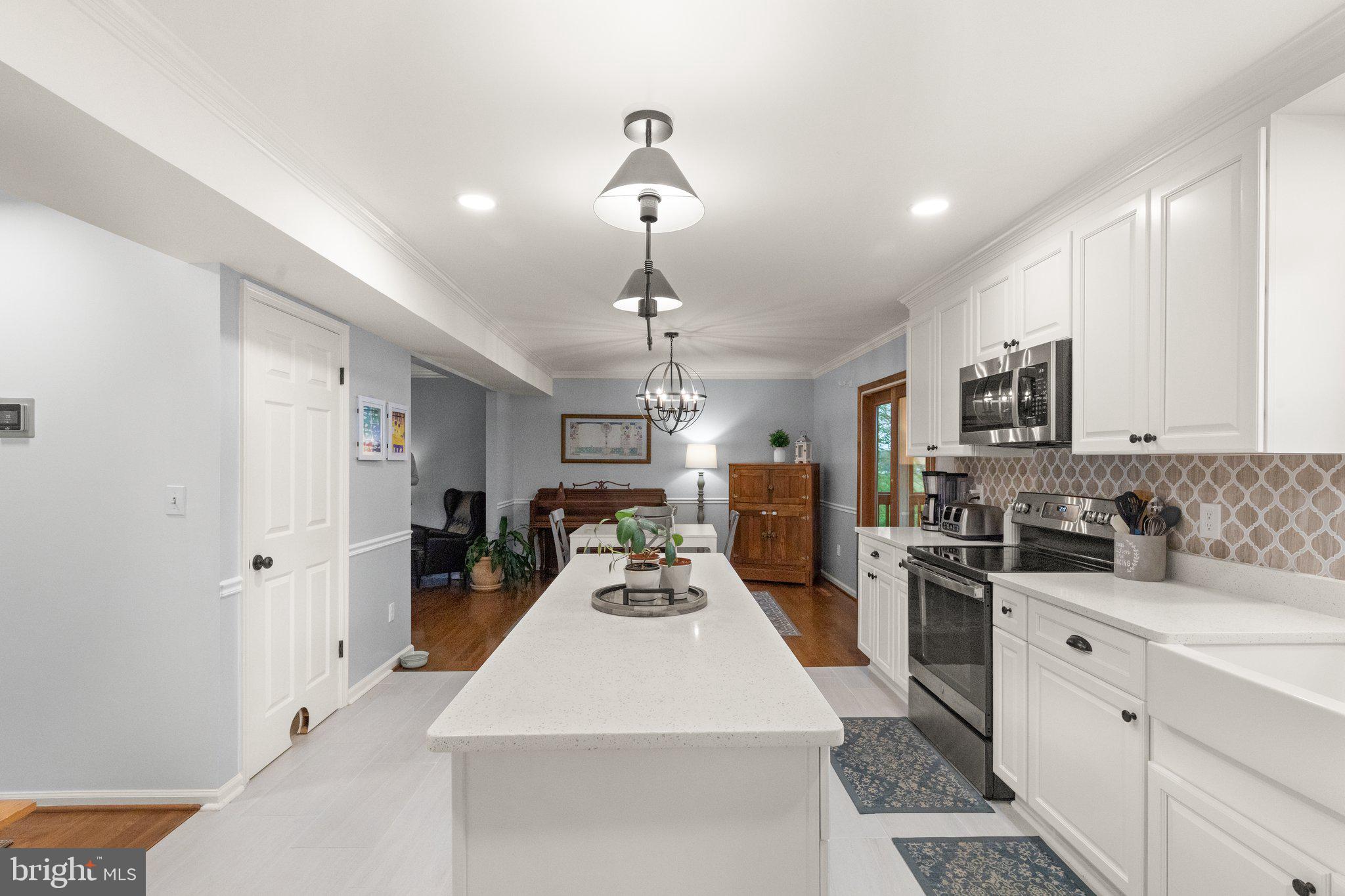 STONE HOUSE VILLAGE - Residential