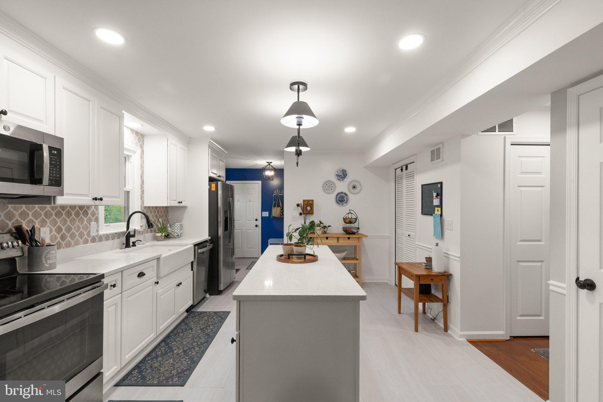 STONE HOUSE VILLAGE - Residential