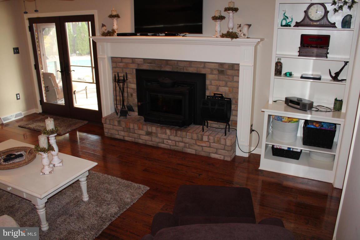 MONDAMIN PLACE - Residential