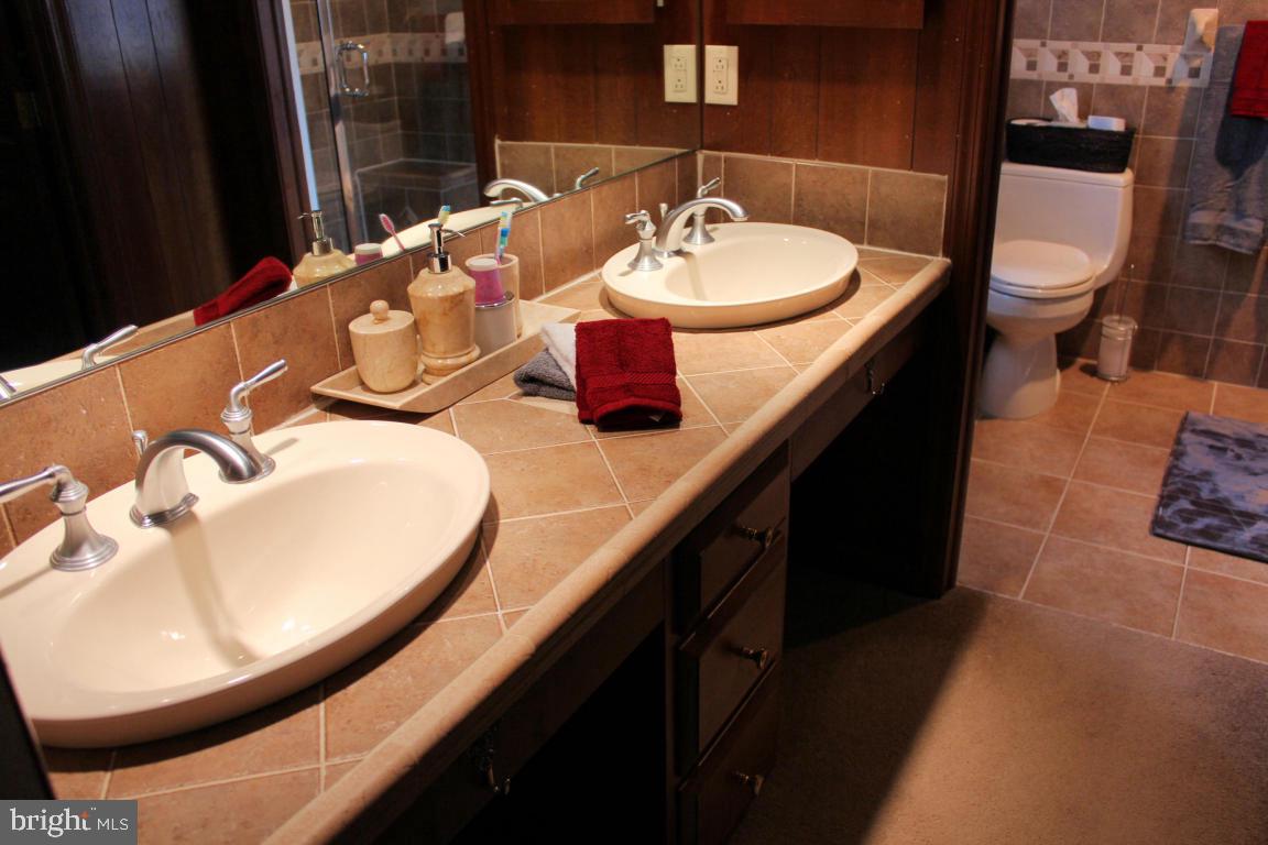 MONDAMIN PLACE - Residential