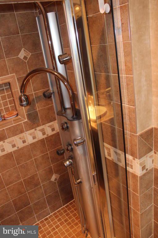 MONDAMIN PLACE - Residential