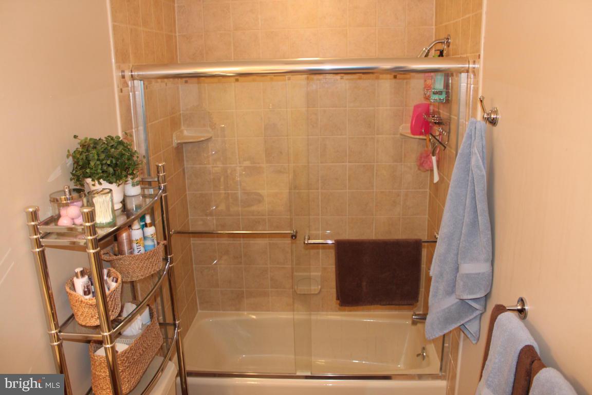 MONDAMIN PLACE - Residential