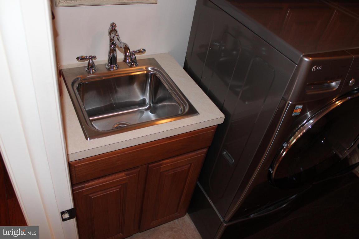 MONDAMIN PLACE - Residential