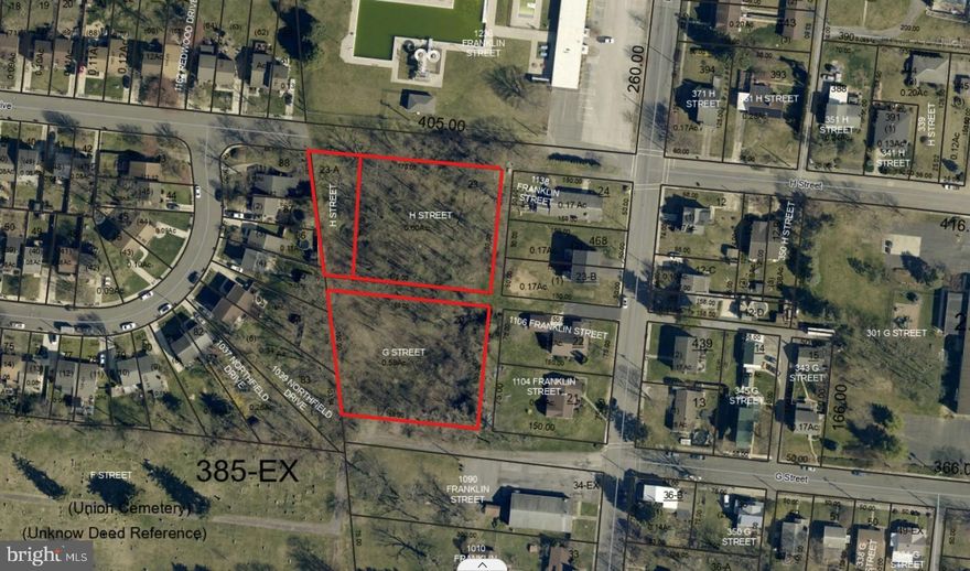 Rare residential land opportunity in Carlisle Borough! This offering includes three contiguous parcels totaling approximately 1.4 acres (Parcel IDs: 06-19-1643-023, 06-19-1643-023A, 06-19-1643-020) located along Redwood Drive. Zoned R-2 Medium Density Residential, the property allows a variety of residential uses including single-family homes, semi-detached homes, and townhouses (subject to borough approval and site layout). Public water and sewer are available in the area but not currently run to the property. No builder tie-in, allowing flexibility for custom construction, spec homes, or small-scale residential development. A unique opportunity to secure buildable land within the borough where opportunities like this are increasingly limited.
Buyer responsible for verifying zoning regulations, utility availability, tap fees, subdivision requirements, and development feasibility with the Borough of Carlisle. Please request a showing, do not just walk the land without an appointment.