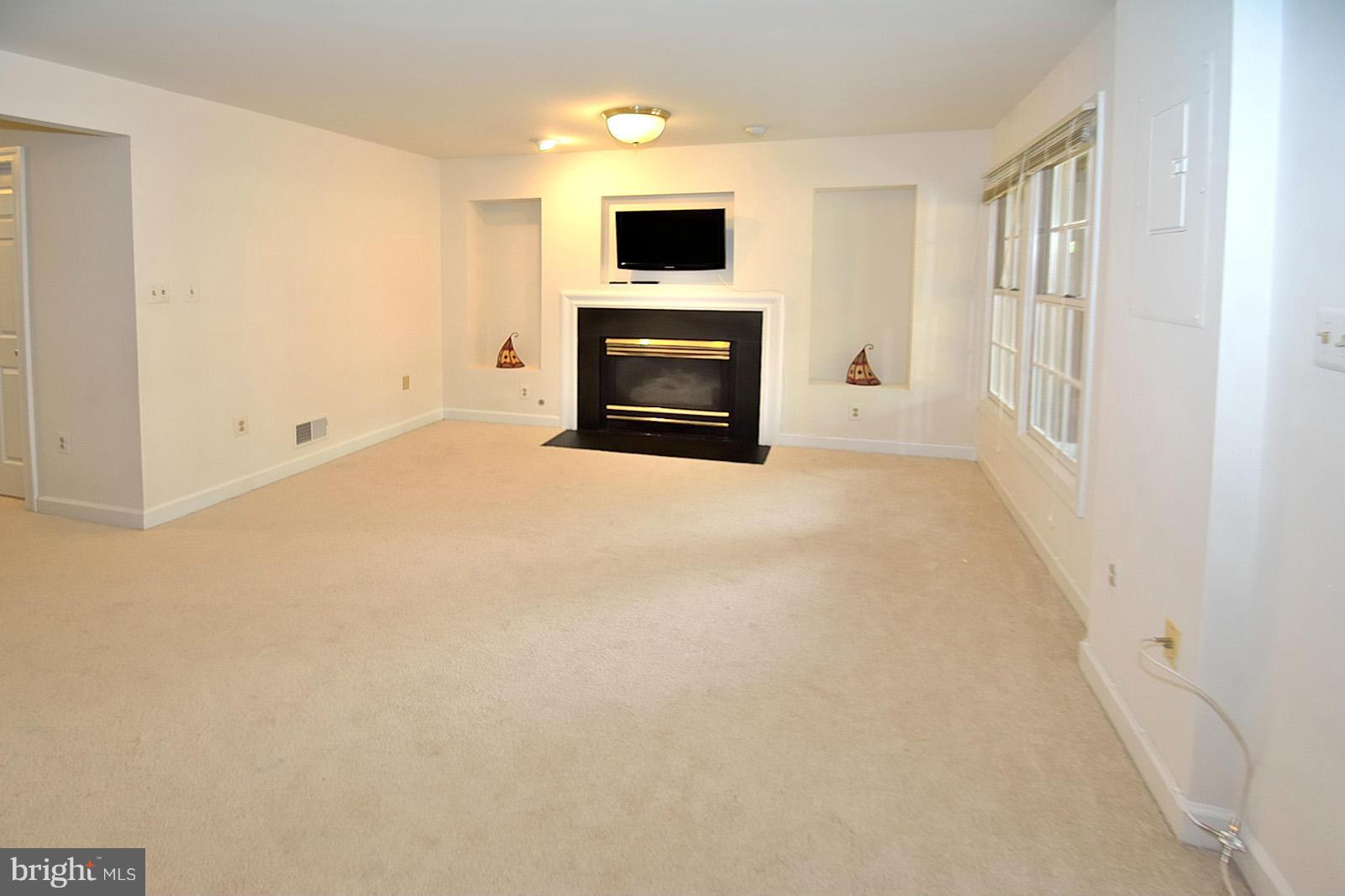 CENTRE RIDGE - Residential