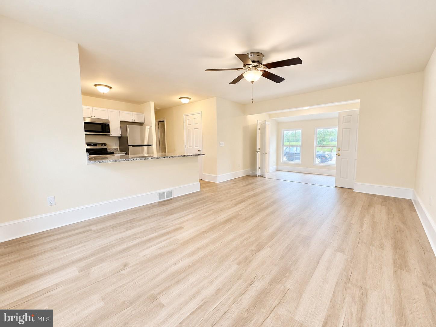 5611 N DUPONT HIGHWAY