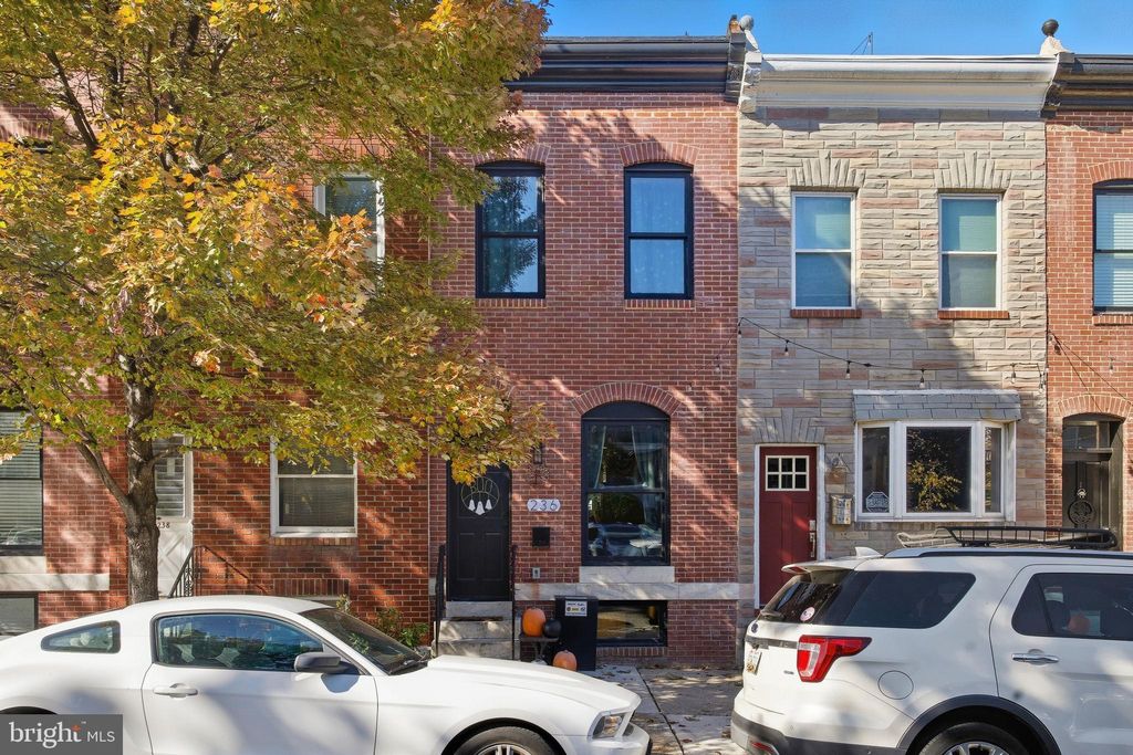 Photo of 236 S Clinton Street, BALTIMORE, MD 21224 (MLS # MDBA2200128)