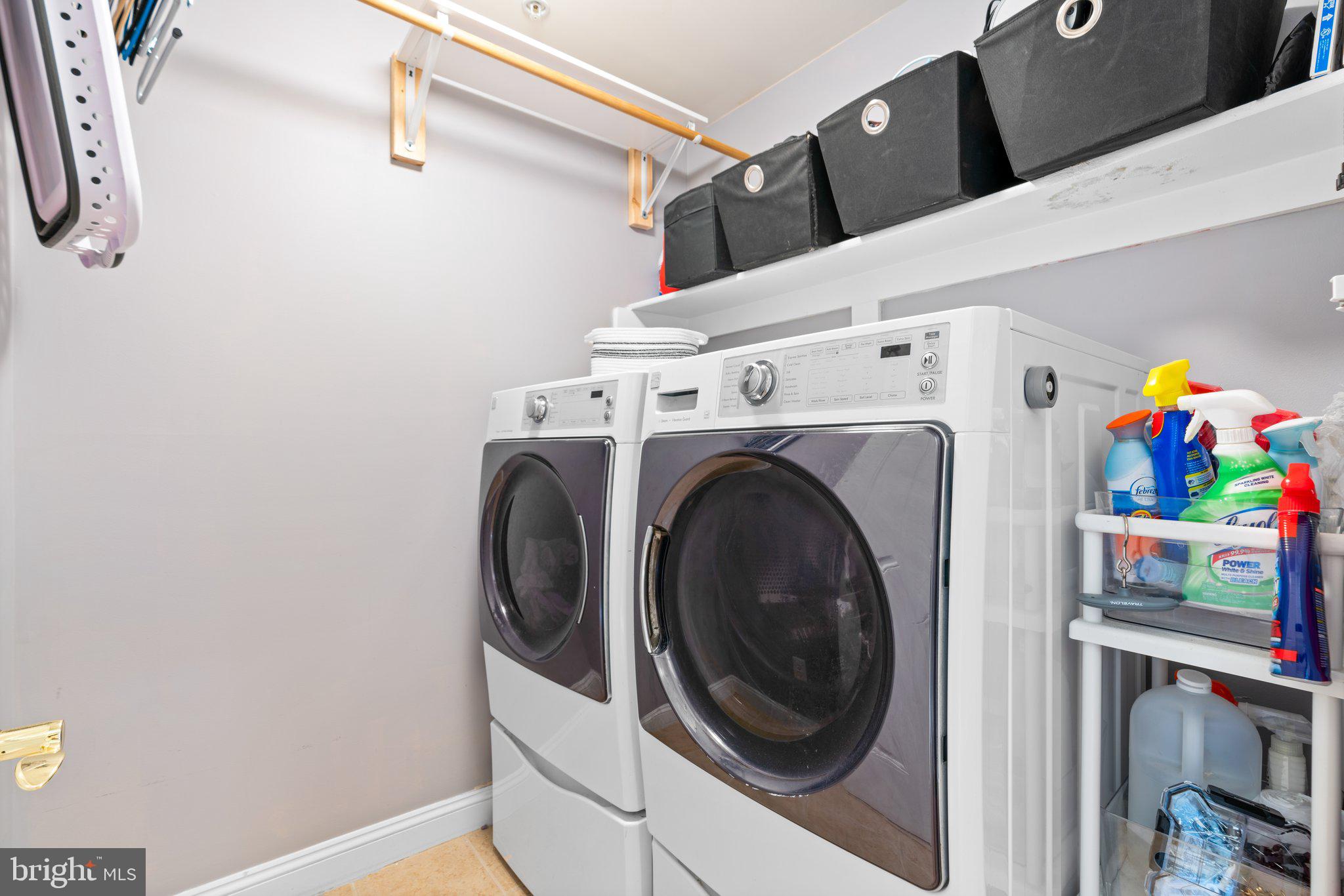 DARNESTOWN OUTSIDE - Residential