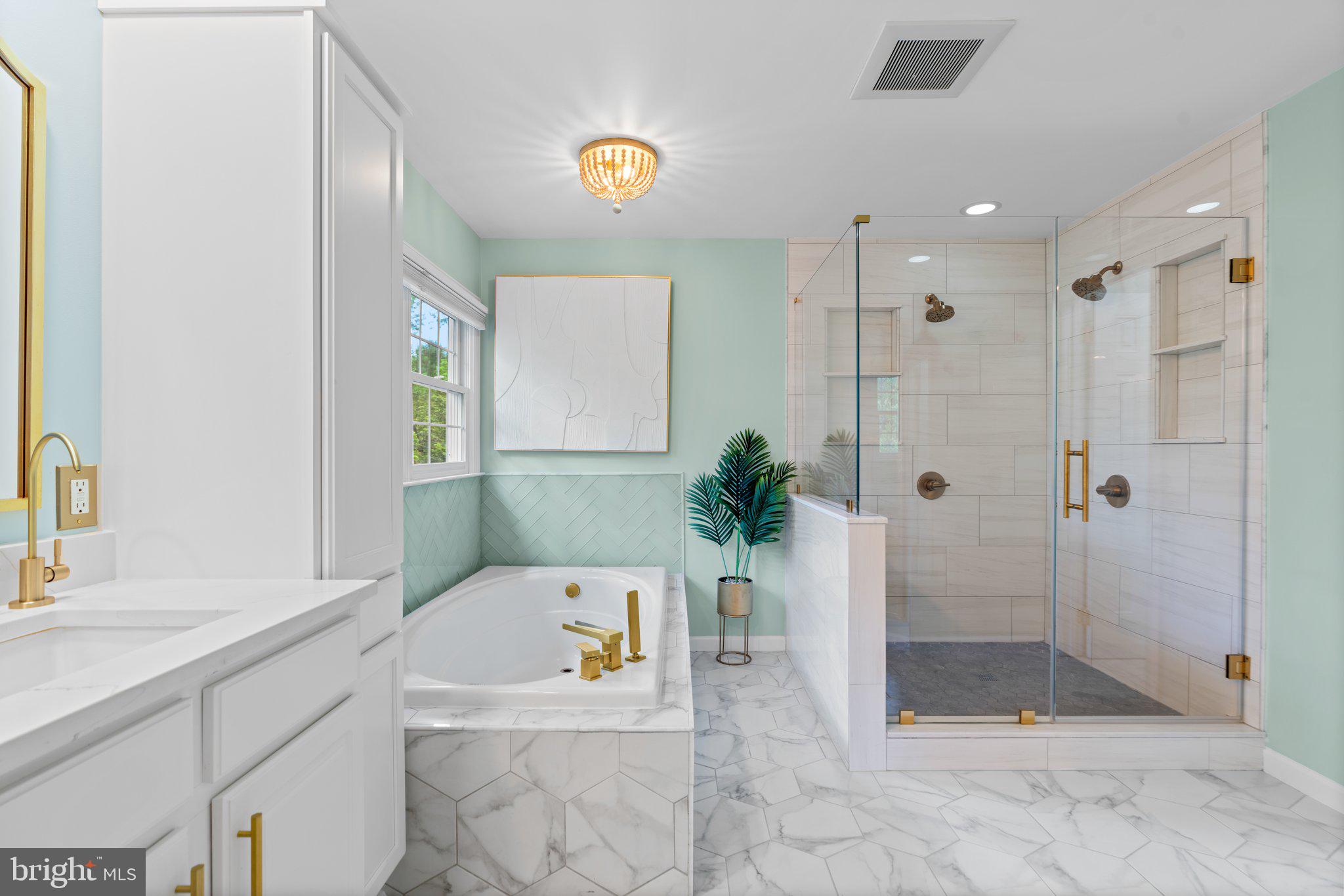 DARNESTOWN OUTSIDE - Residential