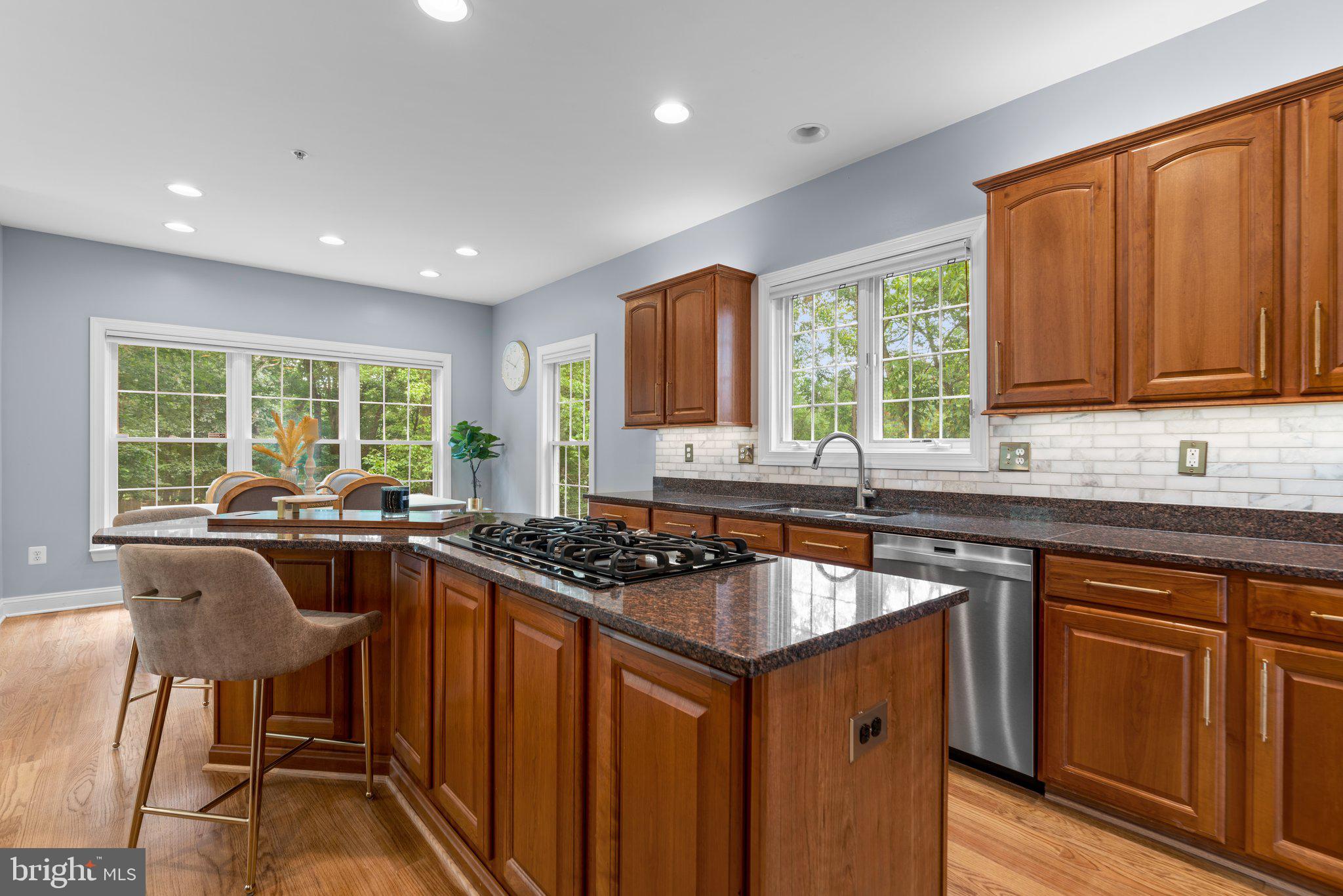 DARNESTOWN OUTSIDE - Residential