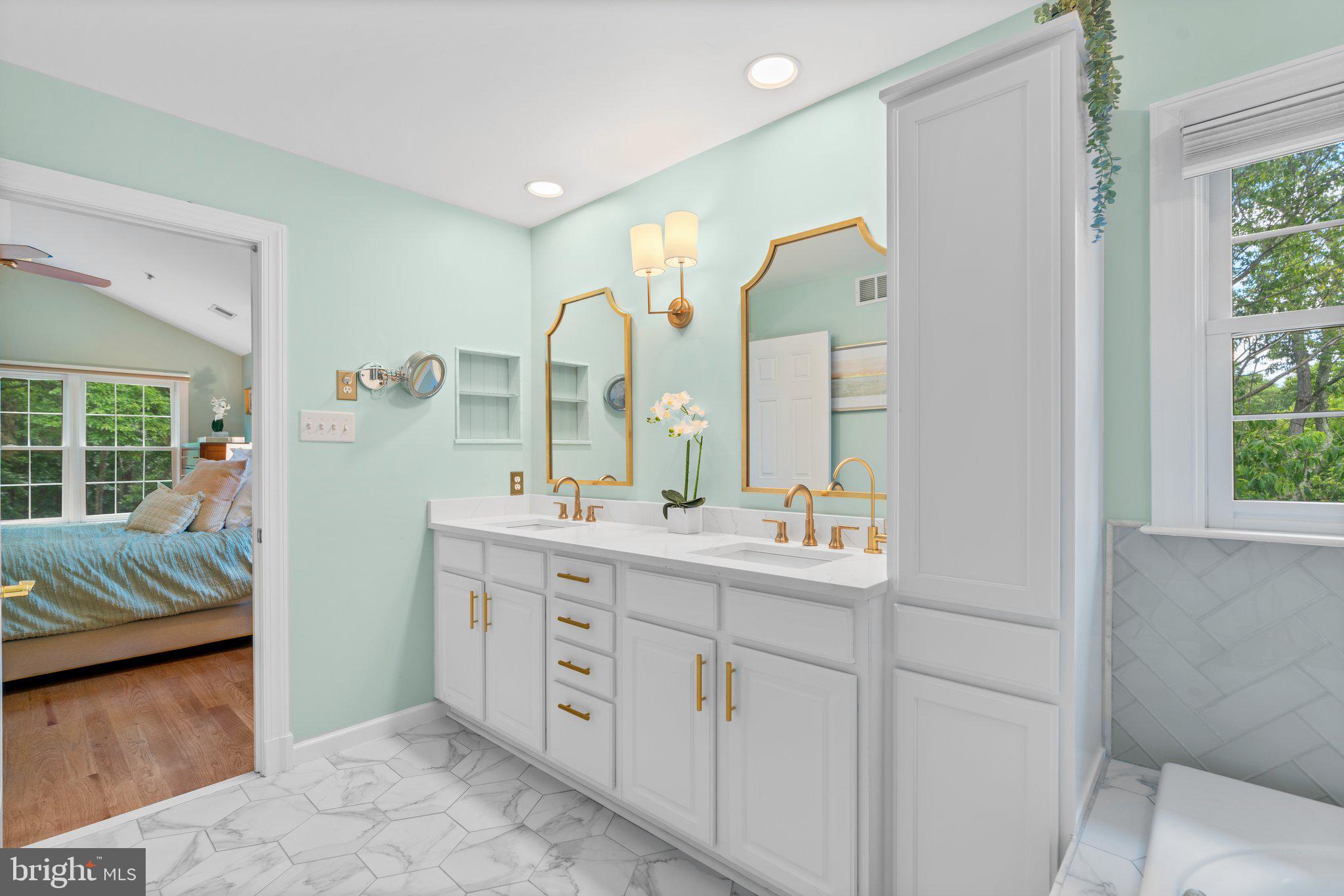 DARNESTOWN OUTSIDE - Residential