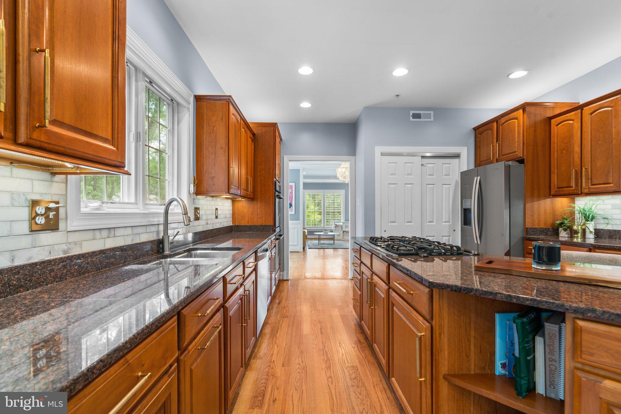 DARNESTOWN OUTSIDE - Residential