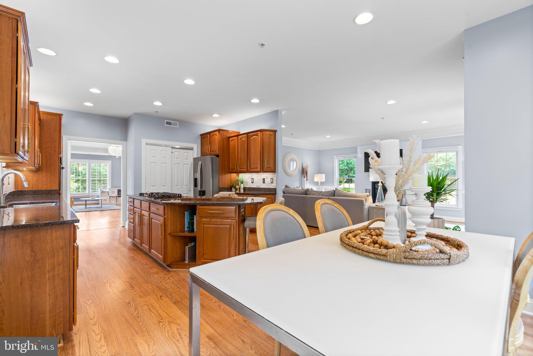 DARNESTOWN OUTSIDE - Residential