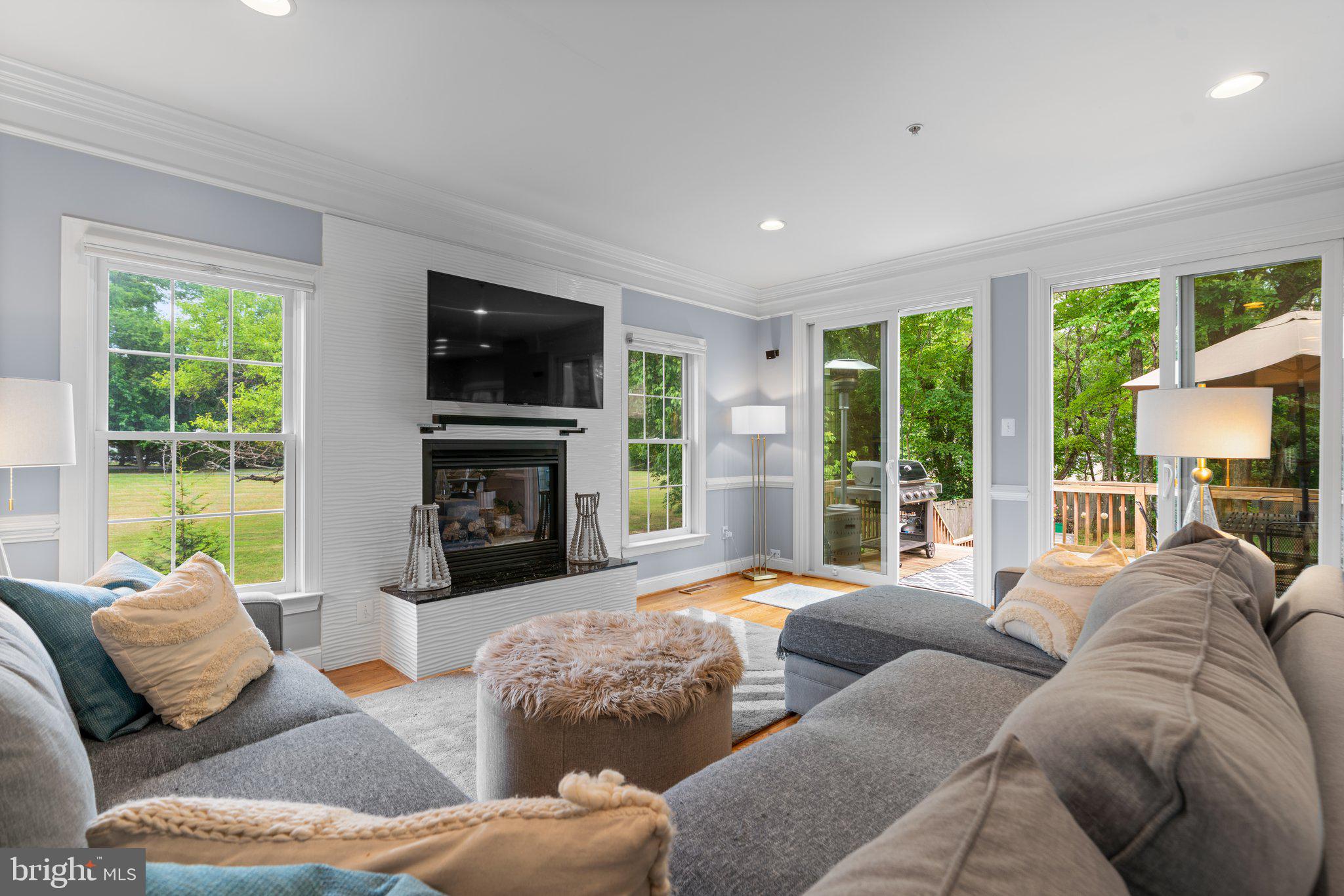 DARNESTOWN OUTSIDE - Residential