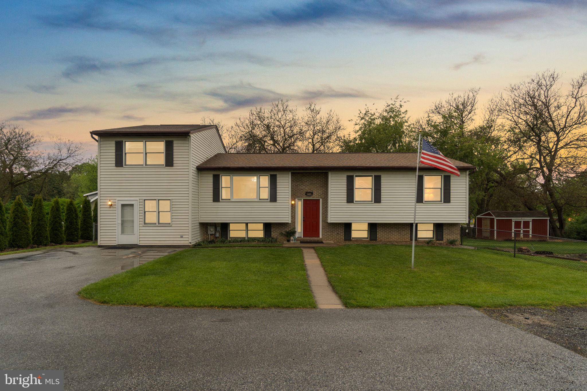 132 DUNROVIN AVENUE