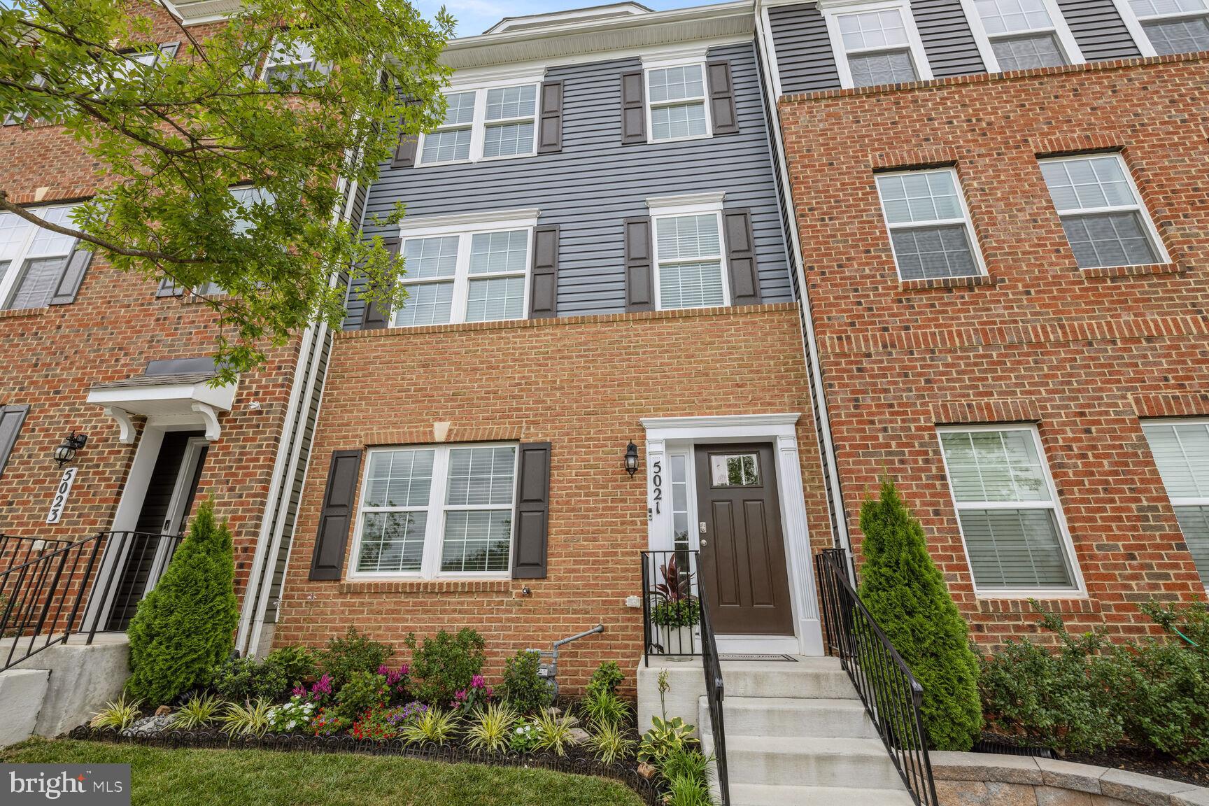 WESTVIEW SOUTH - Residential Lease