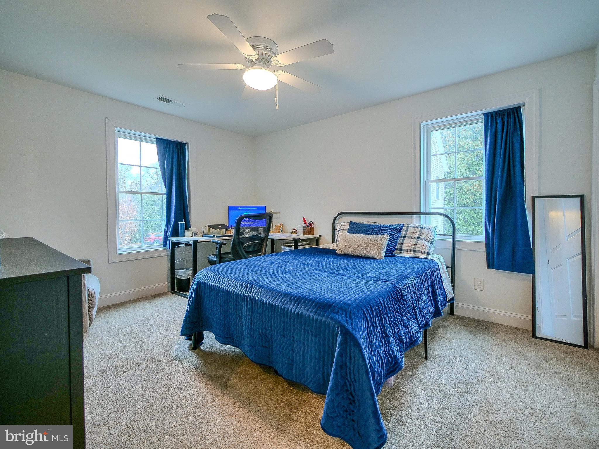 HERITAGE FARMS - Residential