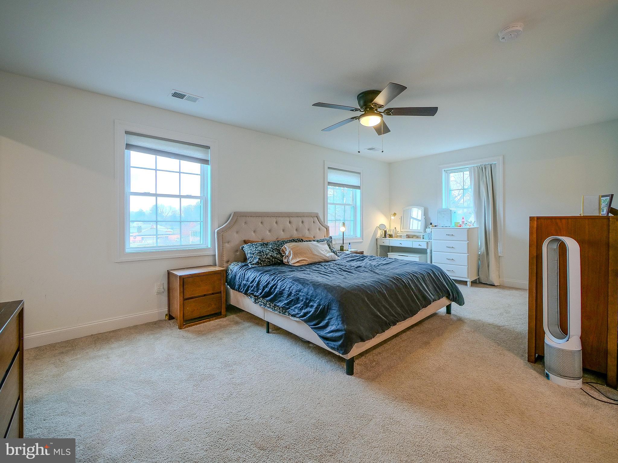 HERITAGE FARMS - Residential