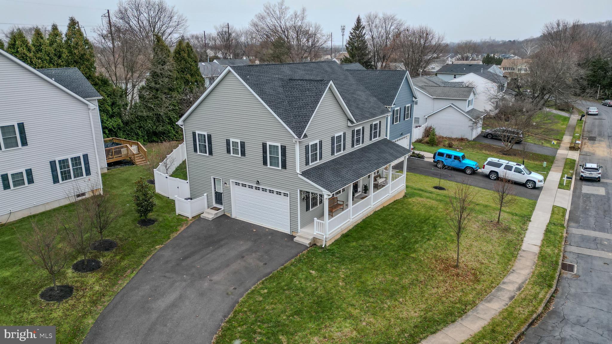 HERITAGE FARMS - Residential