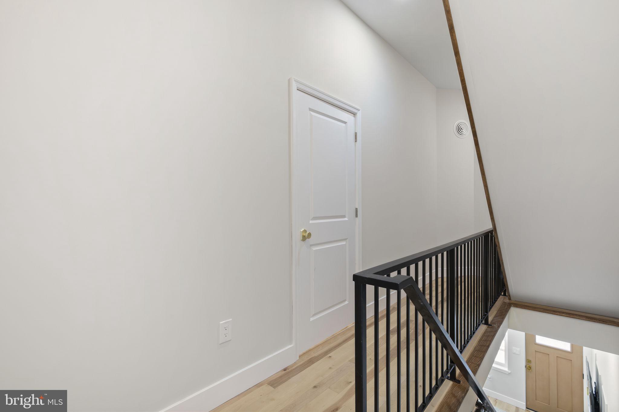 DICKINSON NARROWS - Residential