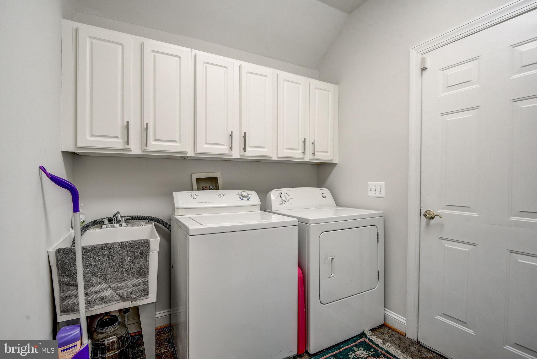 HUNT VALLEY ESTATES - Residential